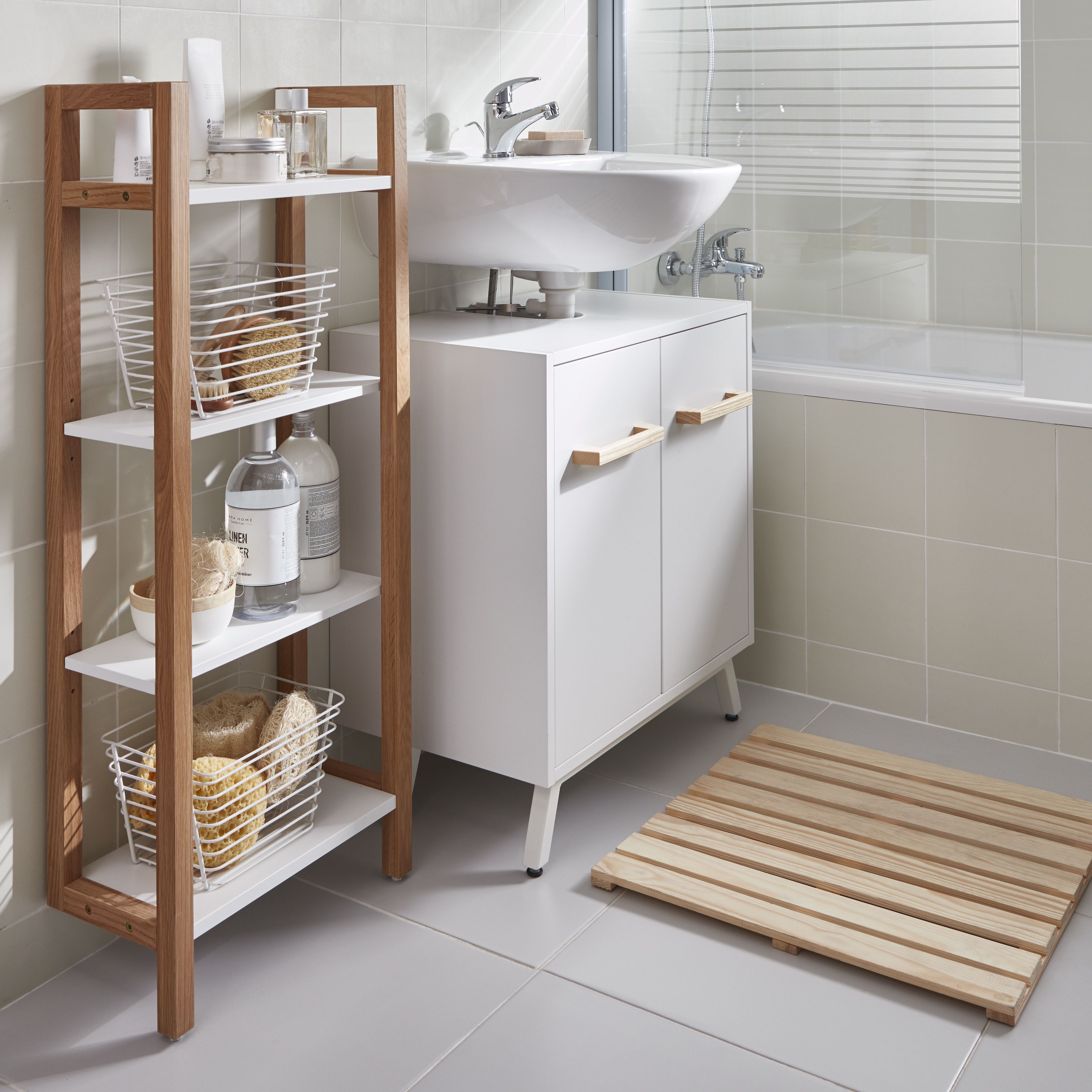 GoodHome Nantua Matt Natural & white Oak effect Wall-mounted Bathroom Shelving (D)20cm (H)100cm (L)40.5cm