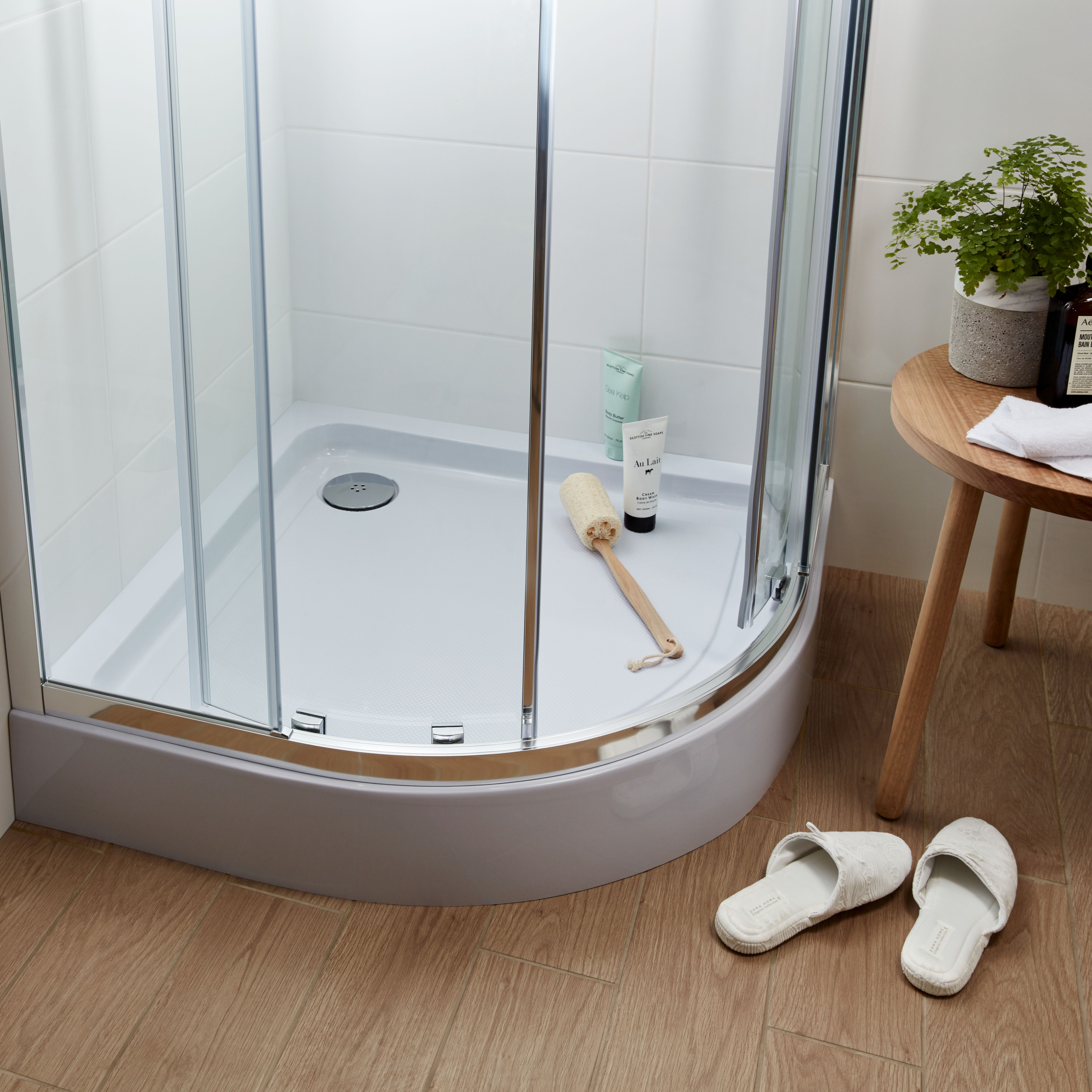 GoodHome Onega Silver effect Clear Quadrant Shower Enclosure & tray - Corner entry double sliding door (H)190cm (W)90cm (D)90cm