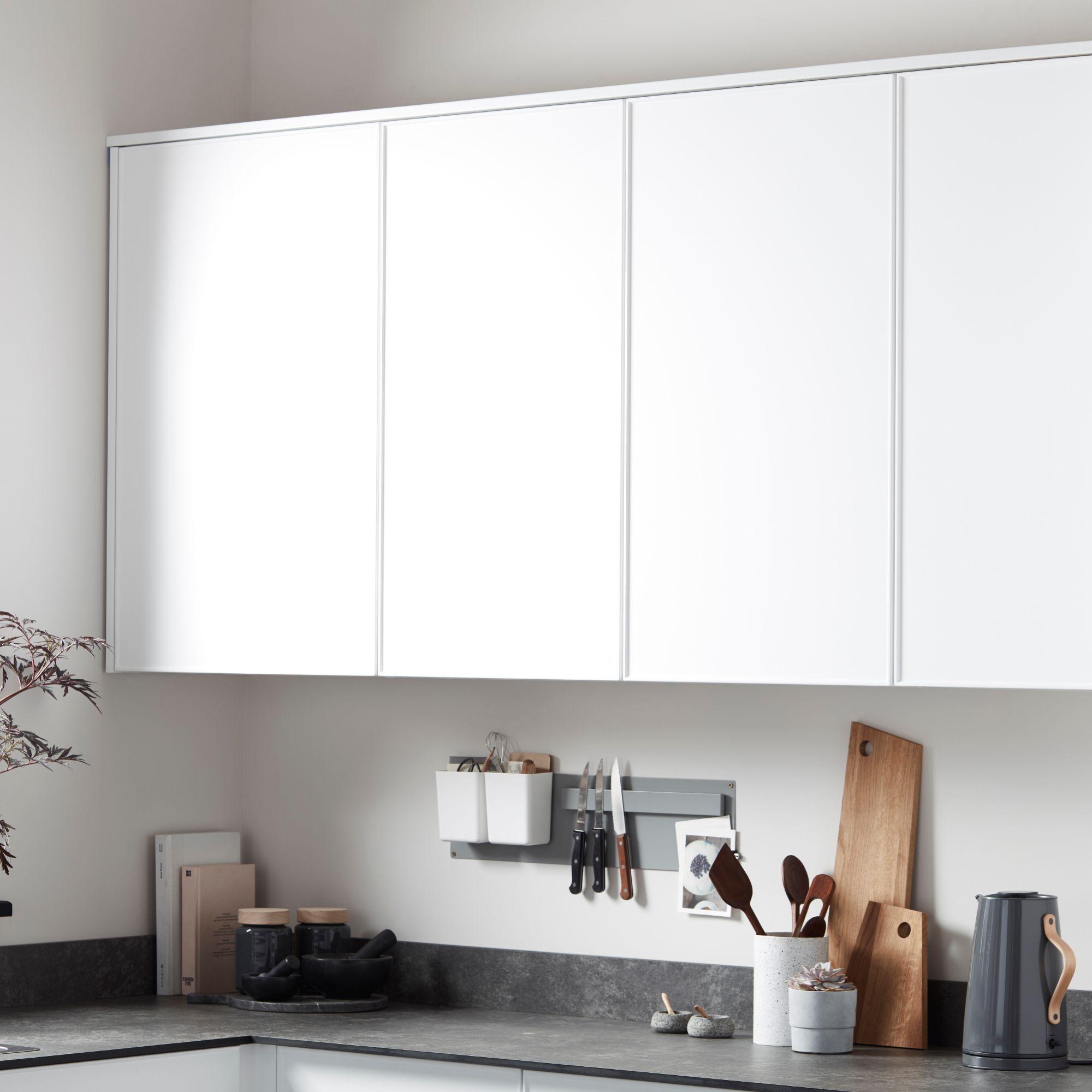 GoodHome Pasilla Matt white thin frame slab Tall wall ...