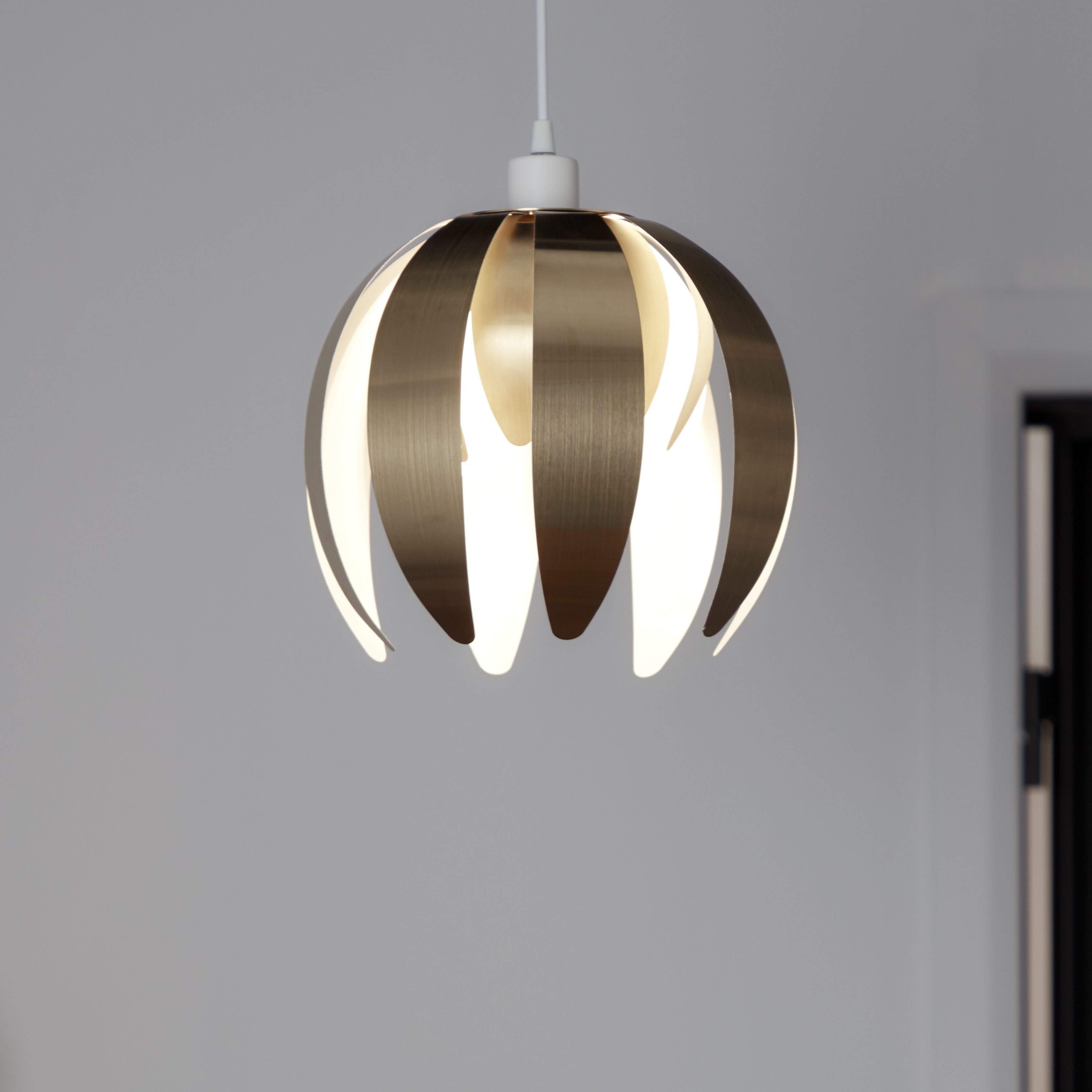 GoodHome Pleiones Brushed Brass effect Petal Light shade (D)27cm