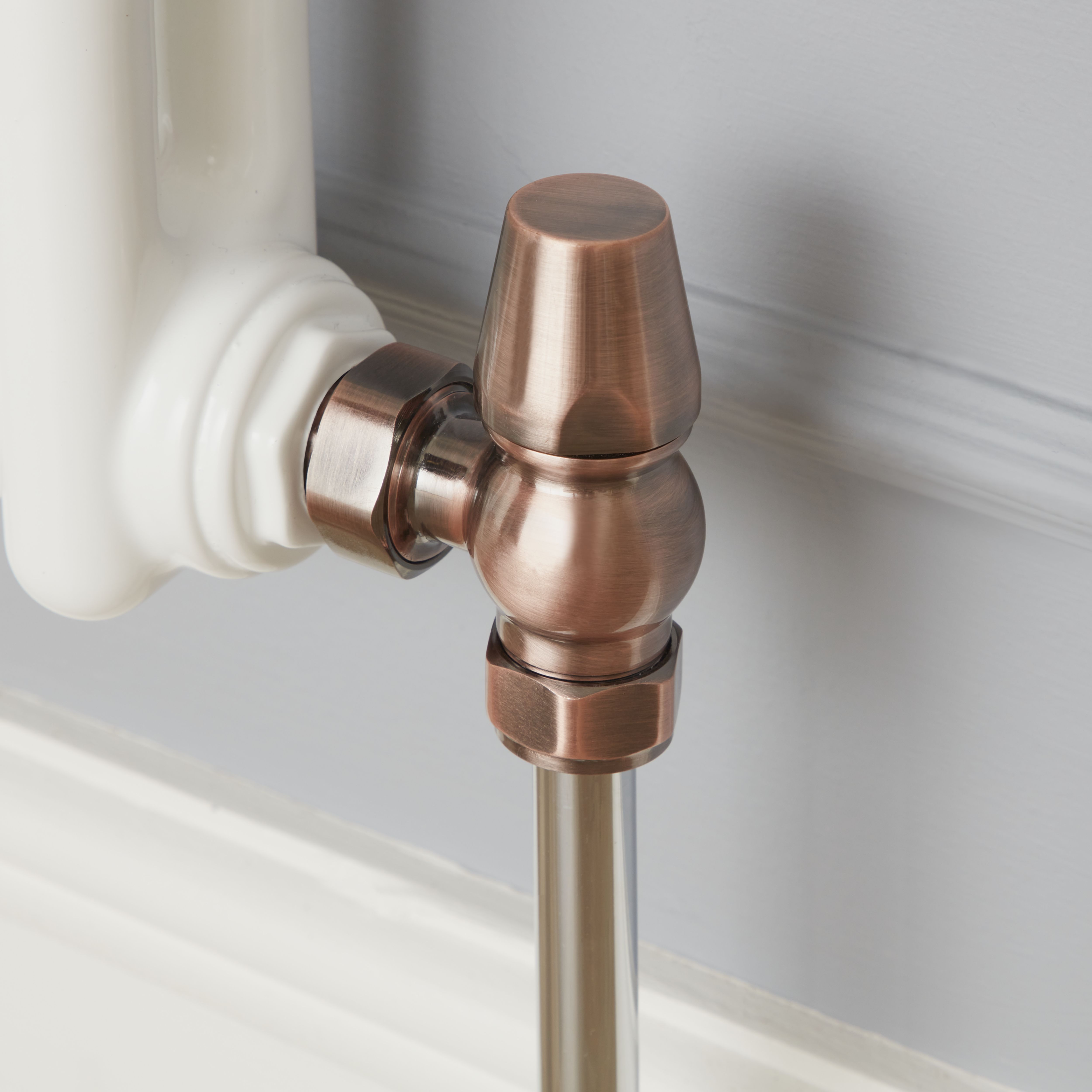 GoodHome Polished Copper Angled Radiator valve & lockshield (Dia)15mm x ½