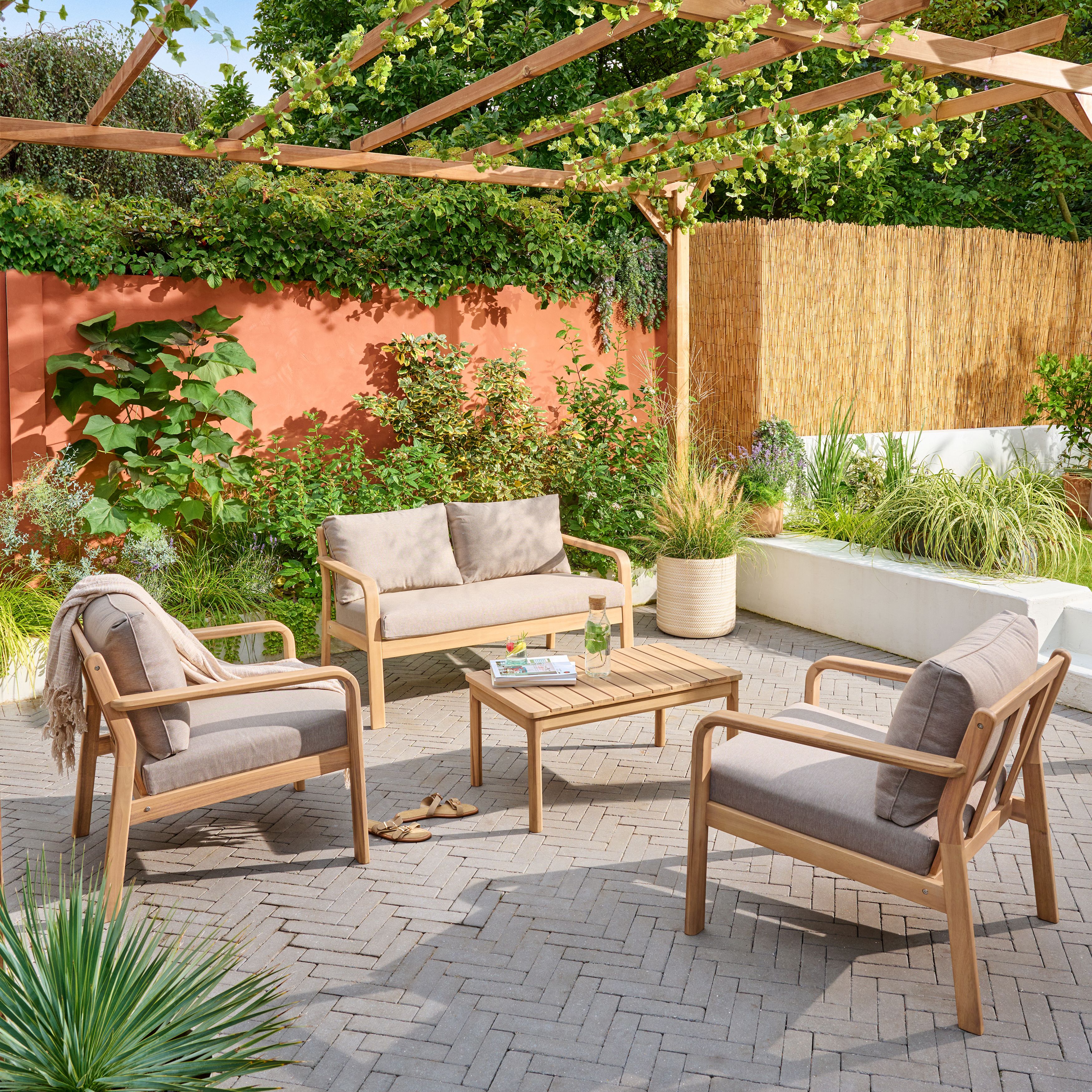 Riveo Wooden 4 Seater Coffee set