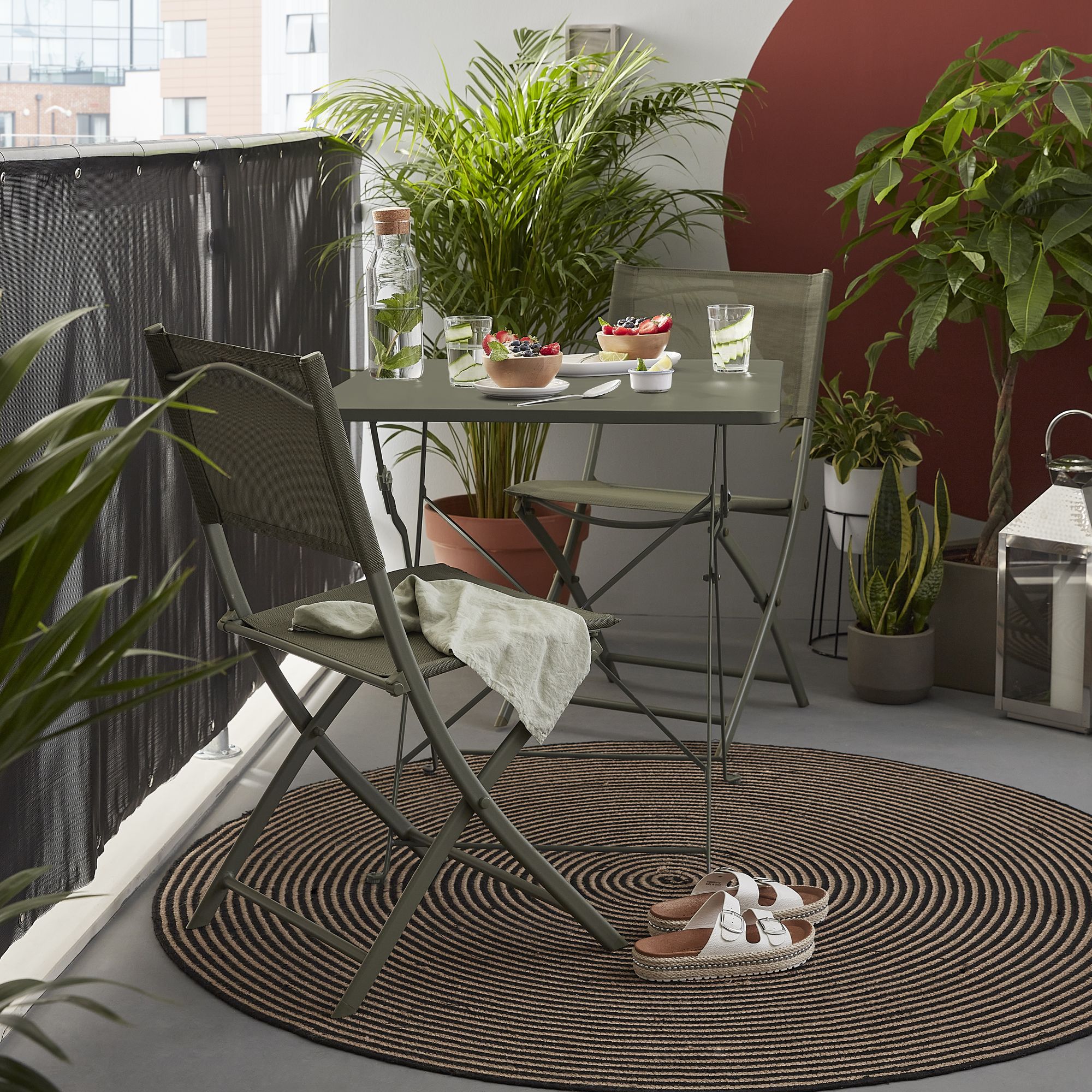 B&q bari bistro set hot sale