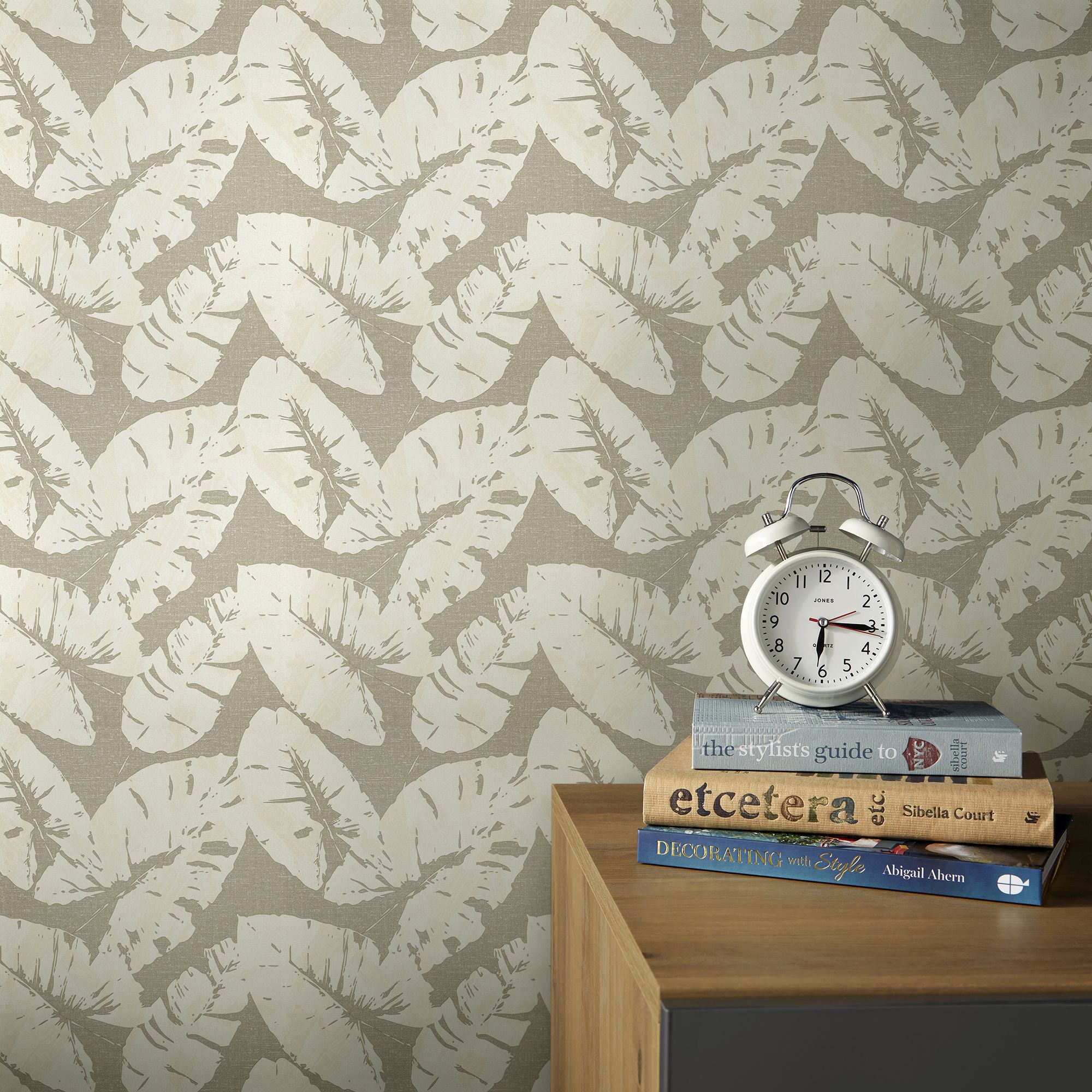 Goodhome Scolyme Cream Leaves Textured Wallpaper Diy At B Q