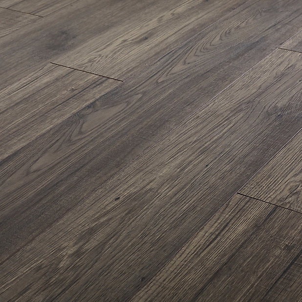 Goodhome Shildon Black Dark Oak Effect, Dark Wood Effect Laminate Flooring
