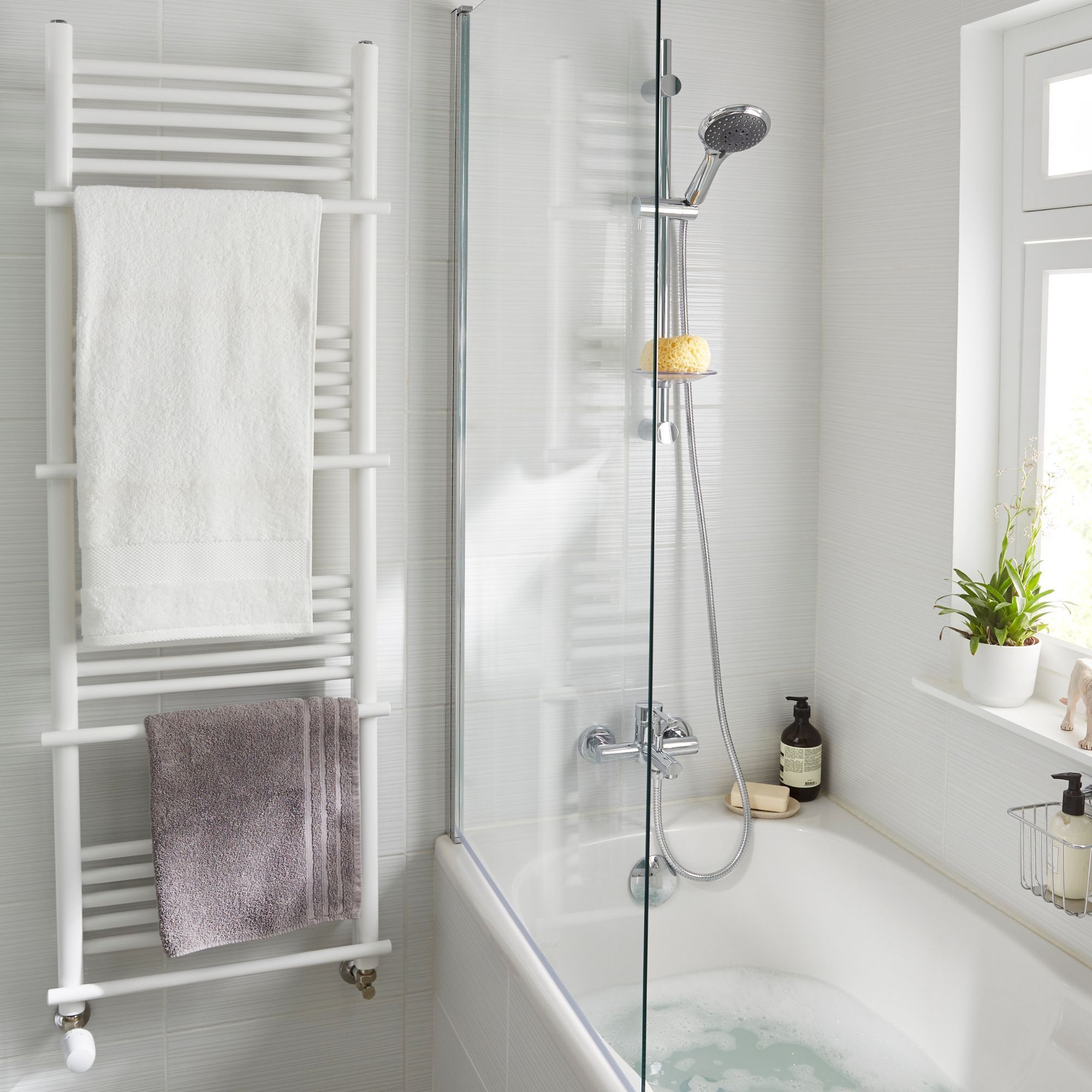 GoodHome Solna White Electric Flat Towel warmer (W)500mm x (H)1500mm