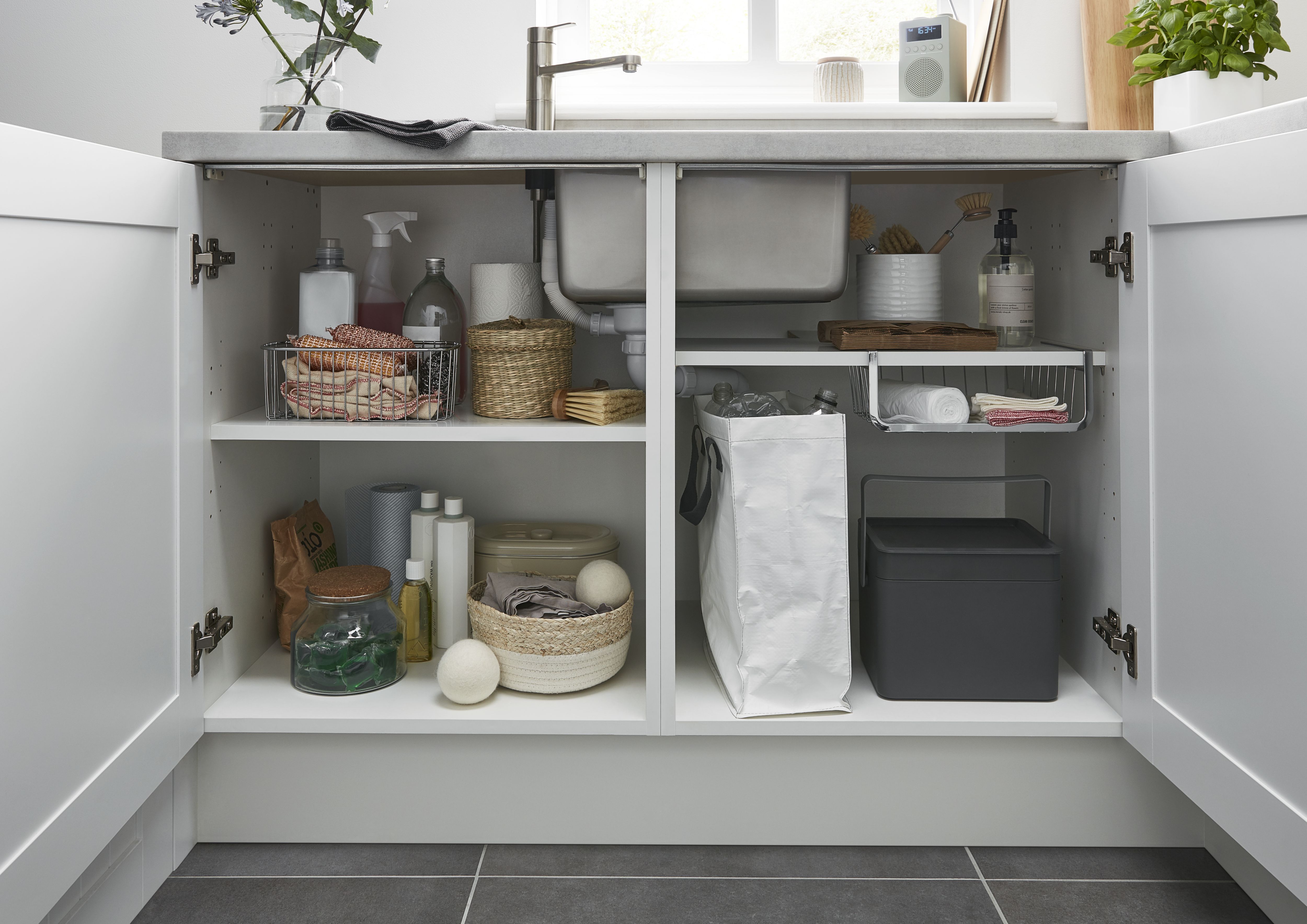GoodHome Sonchus Silver Metallic effect Aluminium Lining, (W)564mm