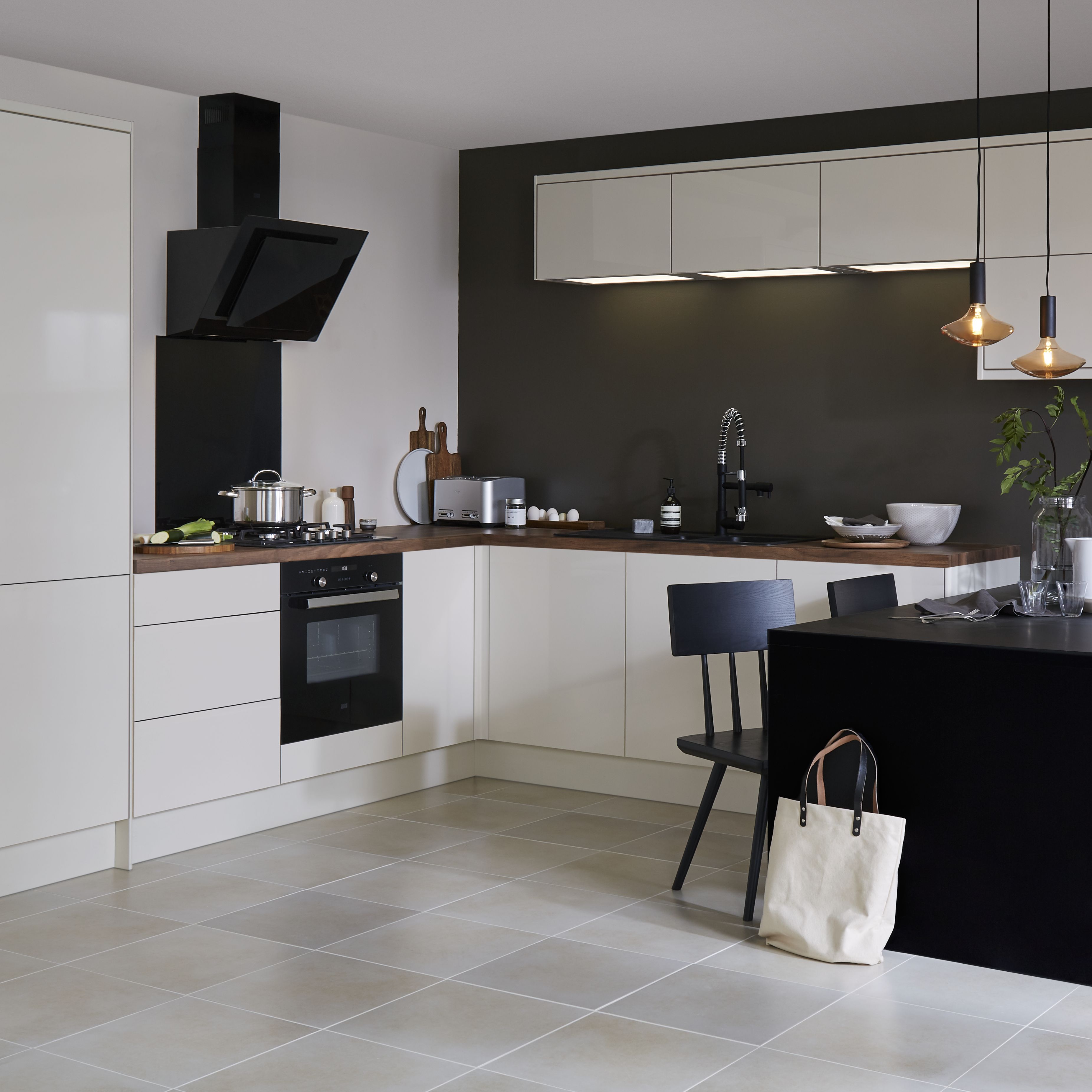 GoodHome Stevia Gloss cream Slab 50:50 Larder/fridge Cabinet door (W)600mm (H)1001mm (T)18mm