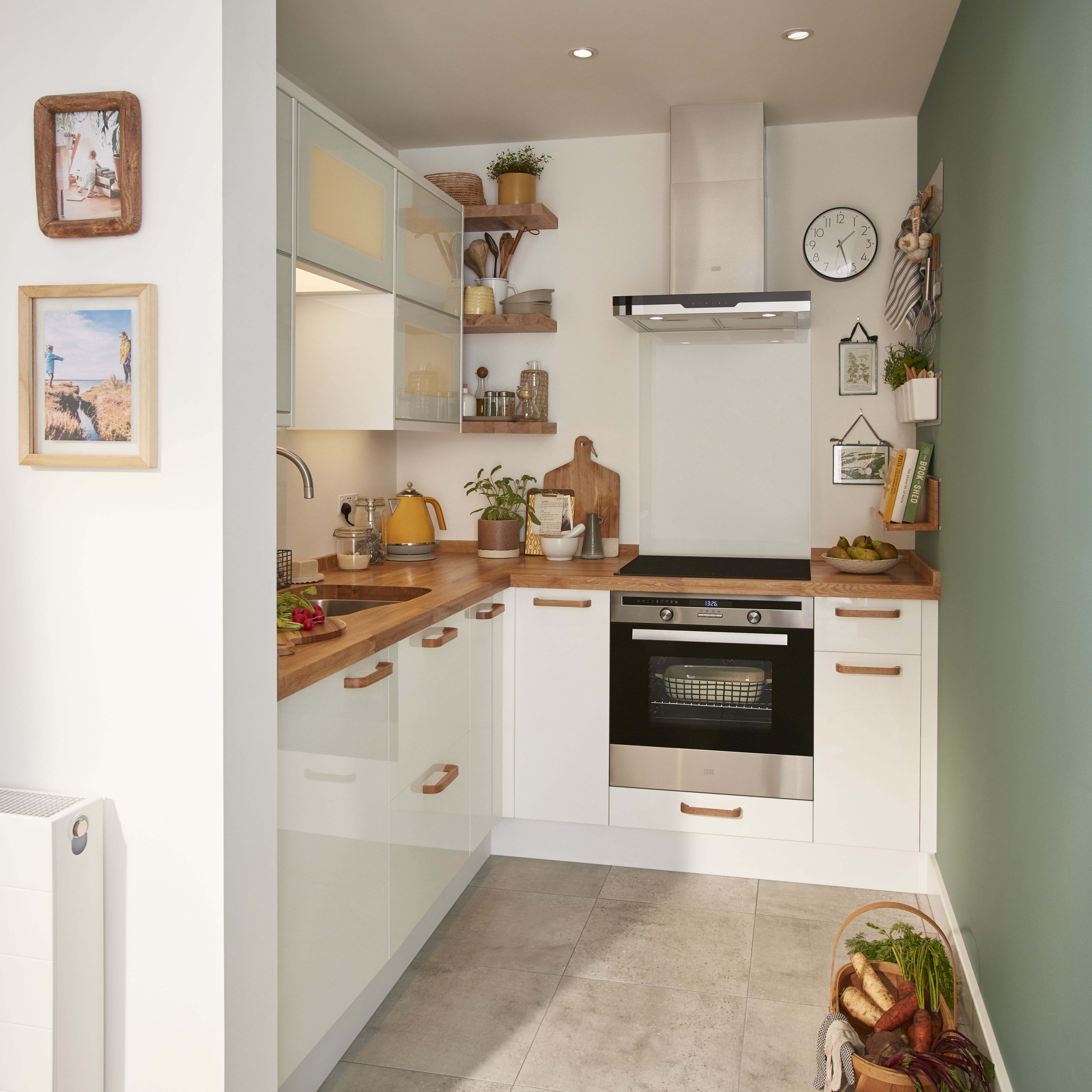 GoodHome Stevia Gloss white Slab 2 drawer front, bridging door & bi-fold door 1000mm