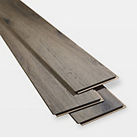 GoodHome Strood Grey Oak effect Laminate Flooring, 1.3m² Pack of 6