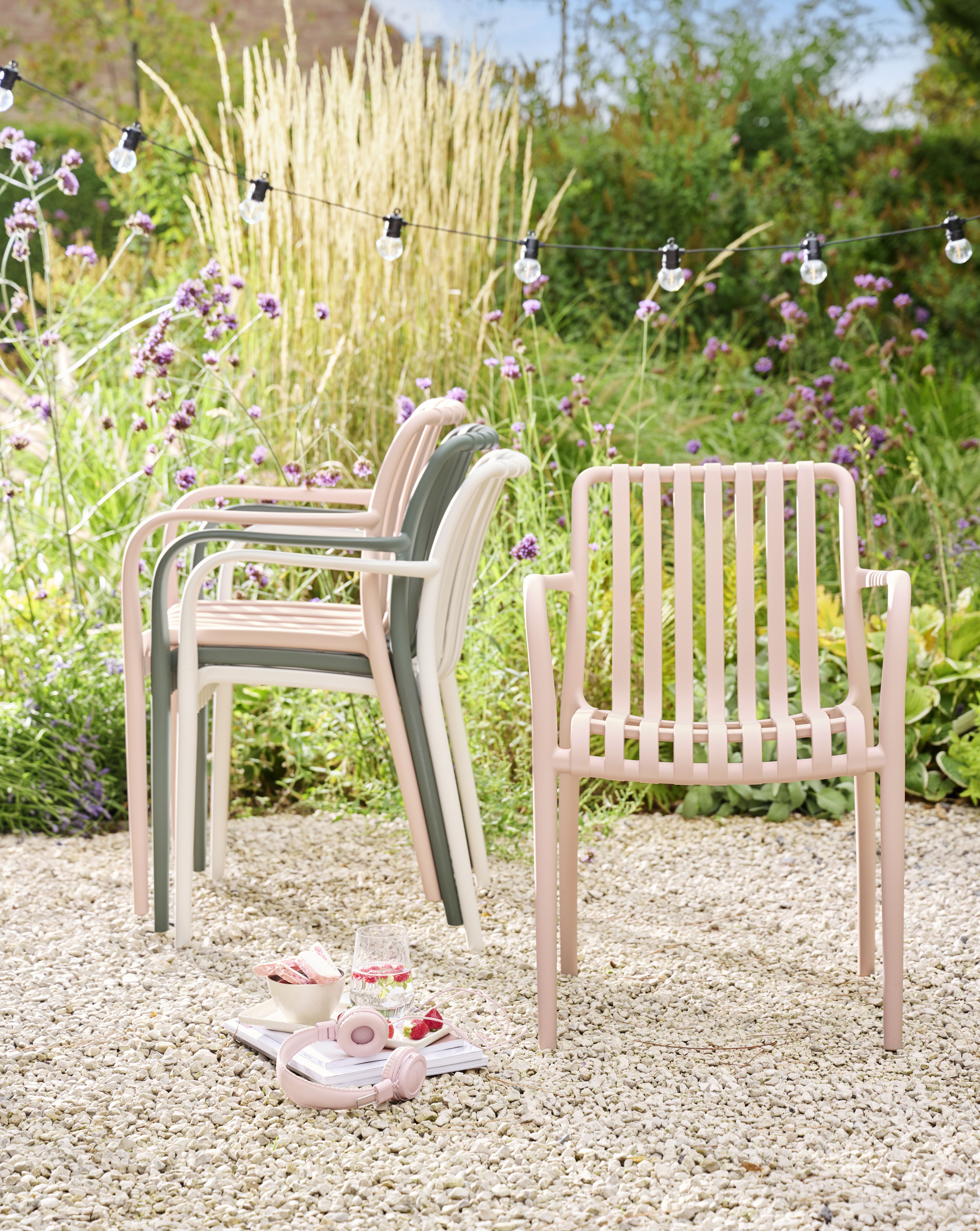 GoodHome Timbo Pink Plastic Armchair