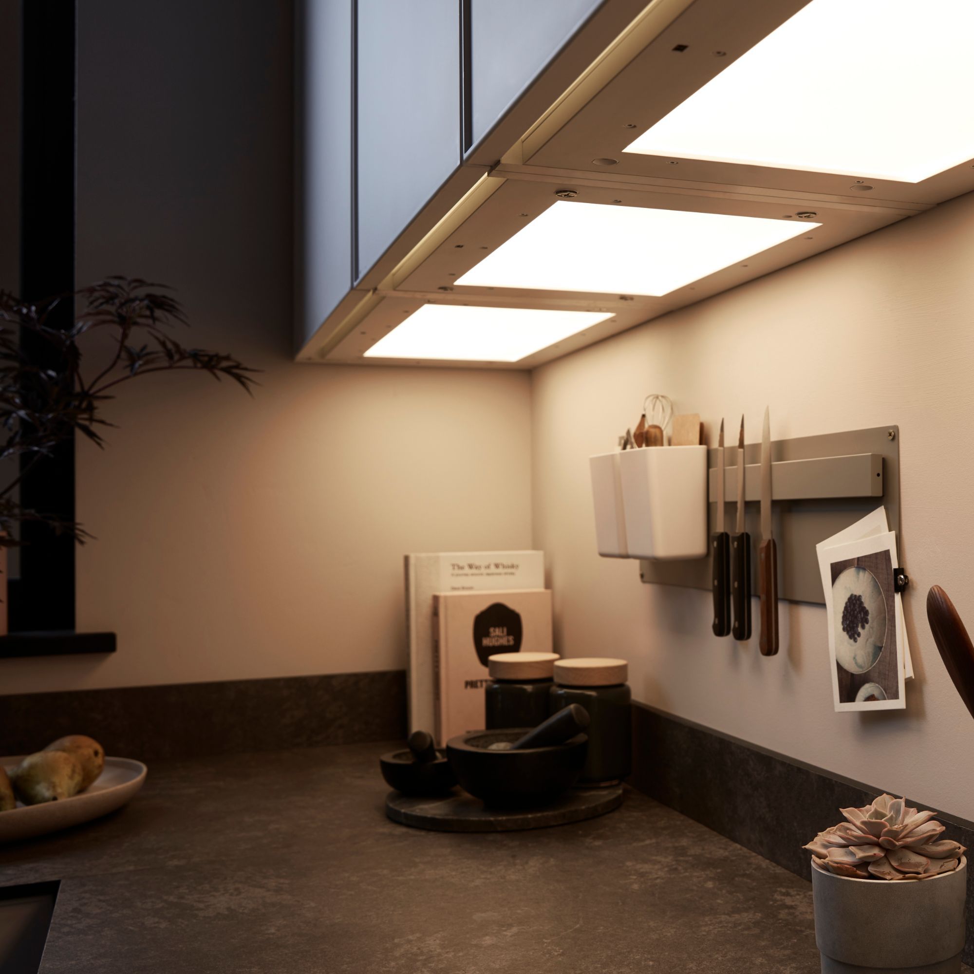 GoodHome White Under cabinet light (W)464mm