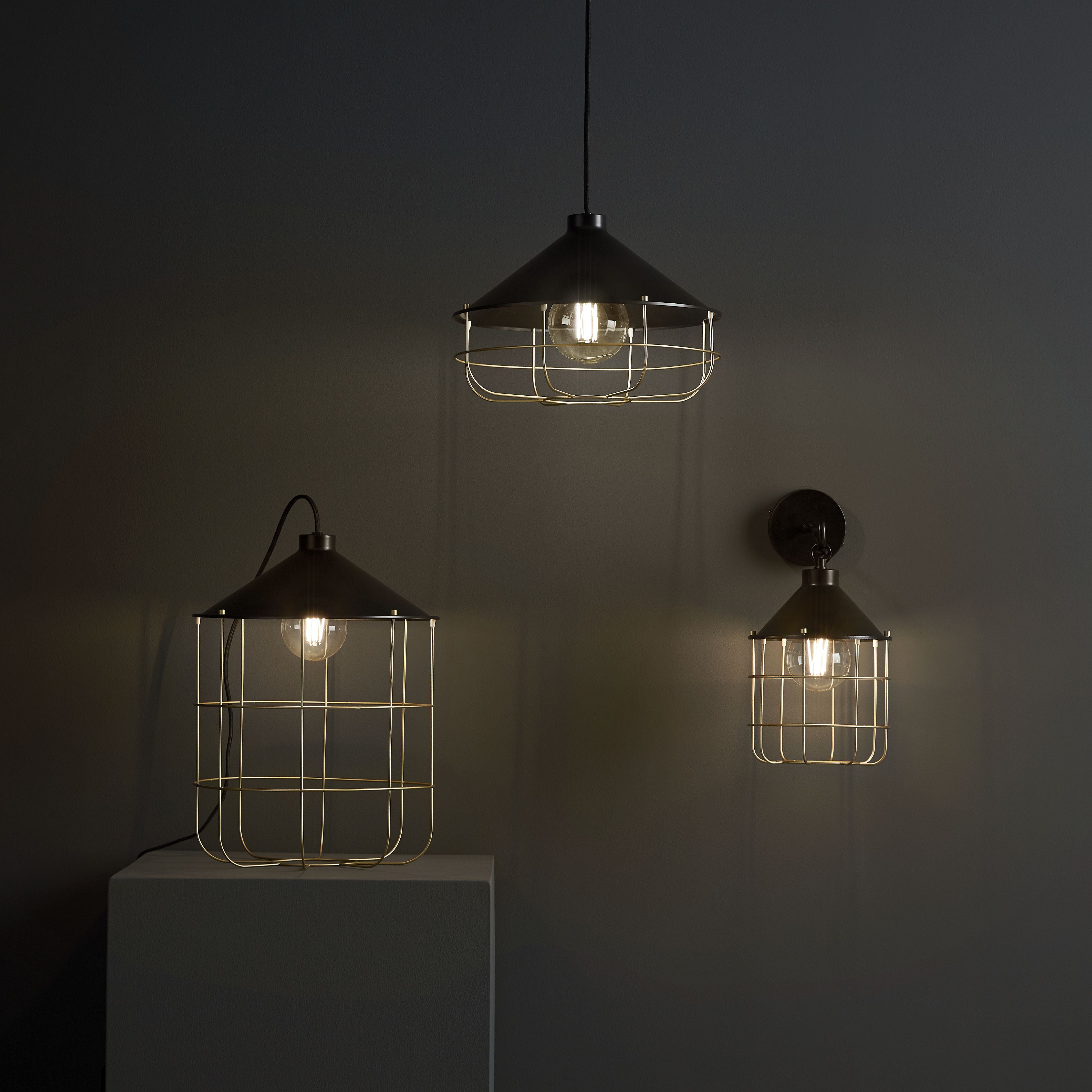 GoodHome Yondair Matt Black Brass effect Pendant ceiling light, (Dia)320mm