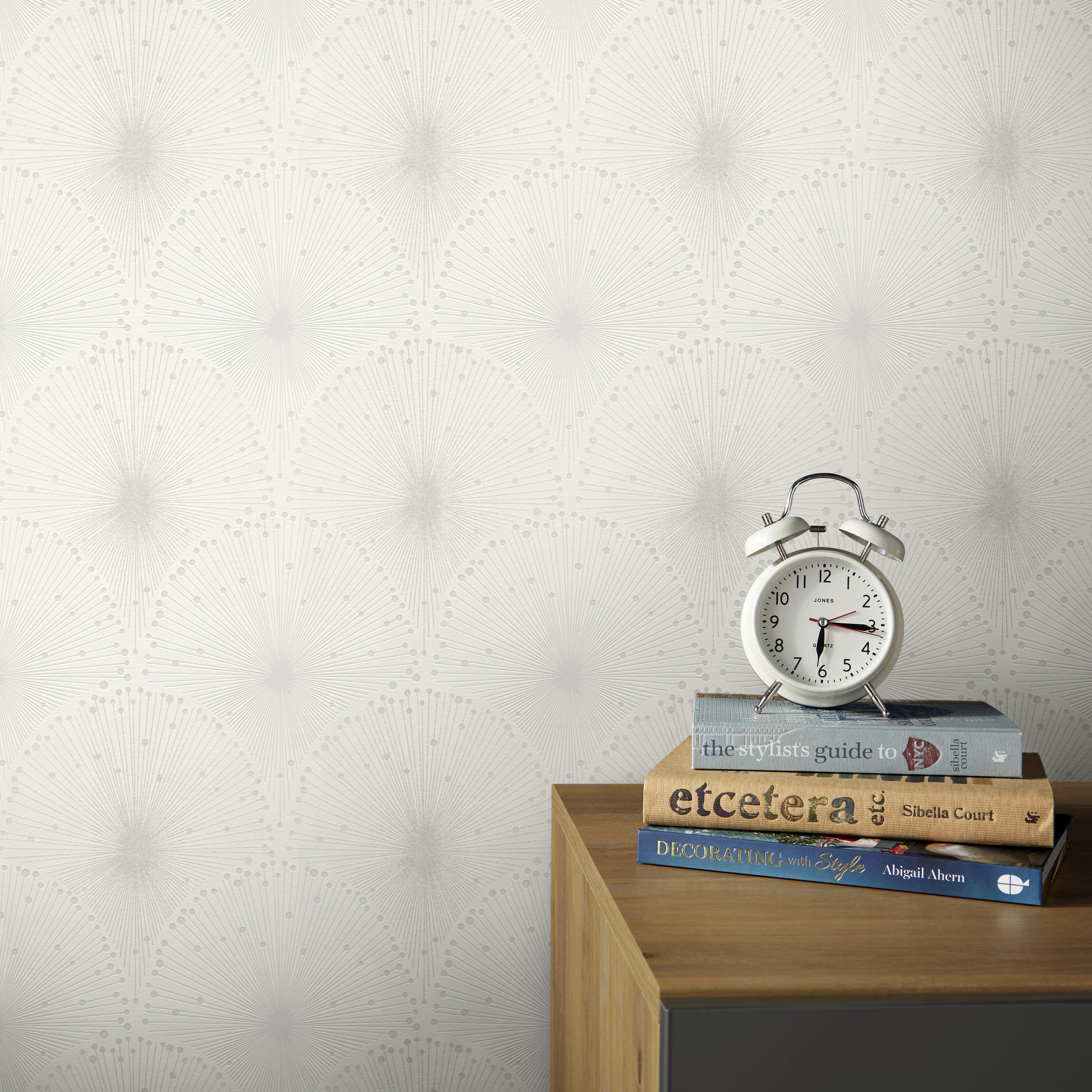GoodHome Zamia White Silver effect Art deco Textured Wallpaper