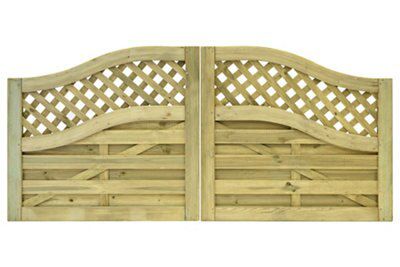 Grange Wood Double driveway gate, (H)1.1m (W)3m