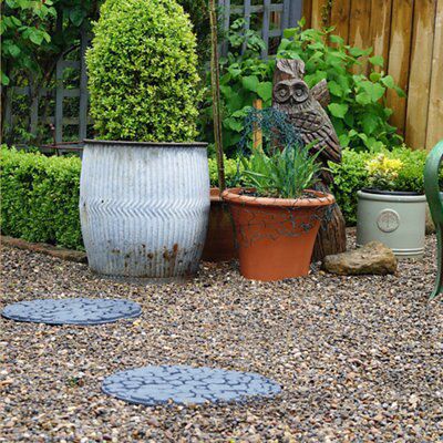 Grey Single size River rock Stepping stone 0.2m² - 3