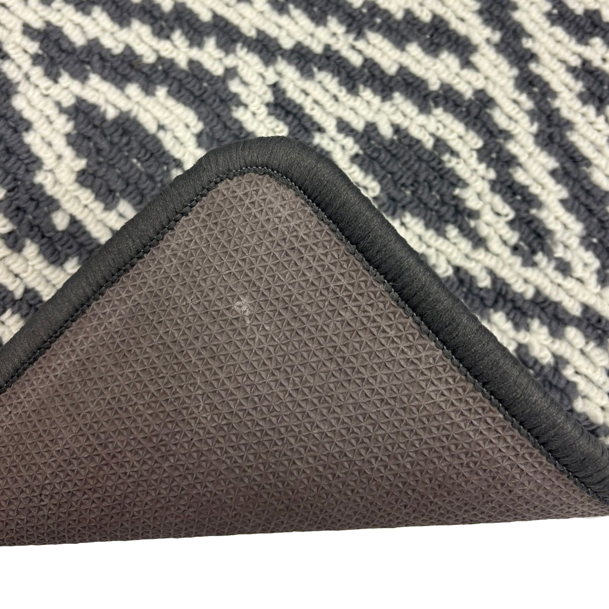 Grey & White Diamond Line Rectangular Door mat, 85cm x 57cm