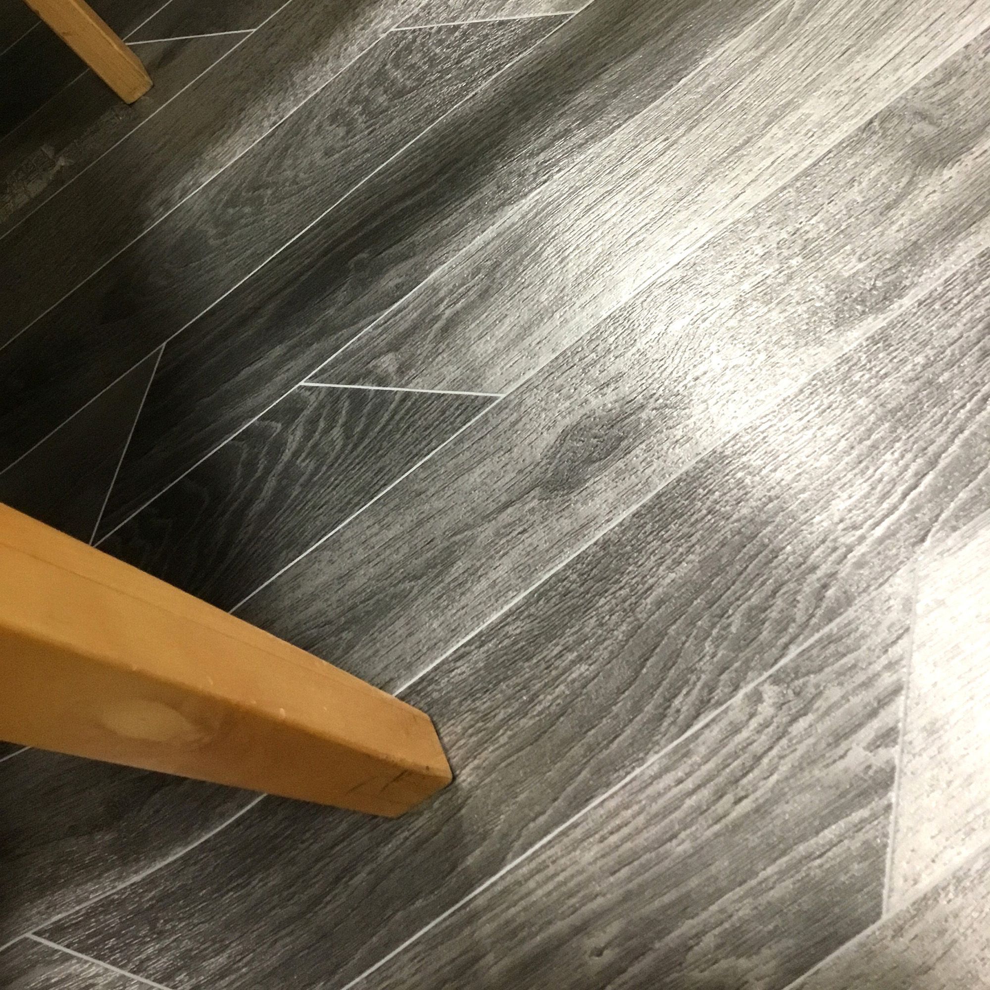 Grey Wood effect Sheet vinyl Sheet vinyl, 6m²