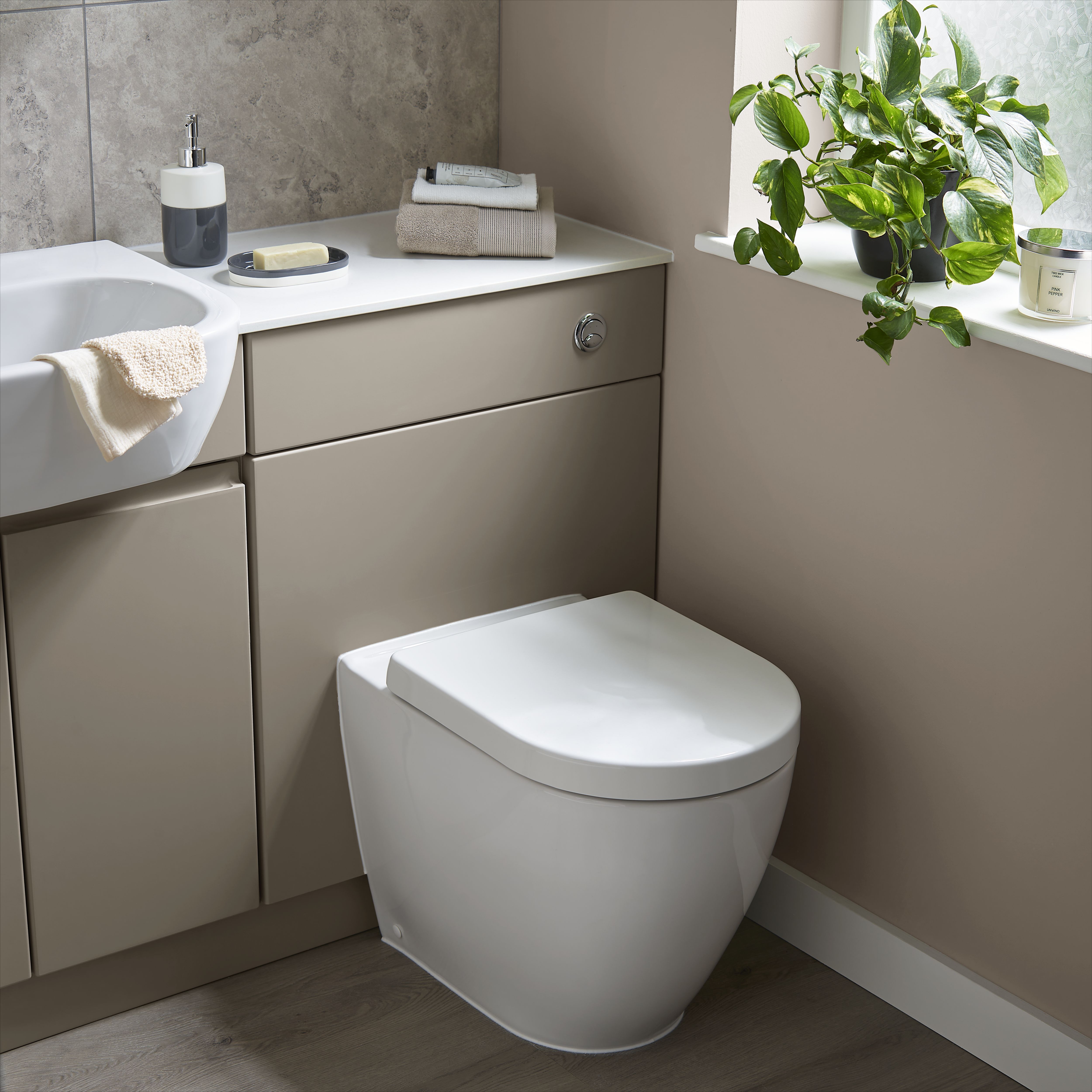 Grohe Solido White Rimless Wall hung Toilet with Soft close seat & Concealed cistern