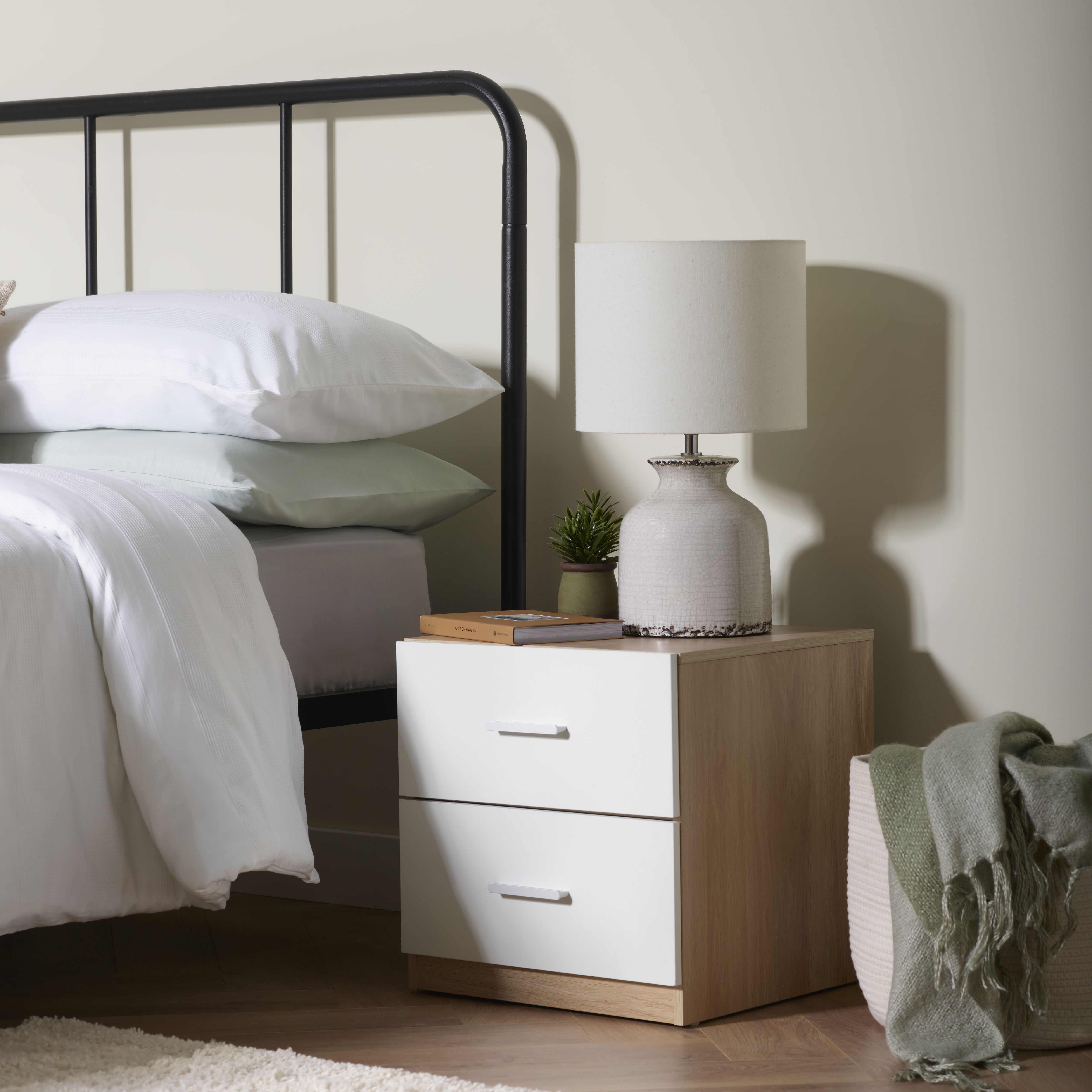 Hadwell Matt white & natural oak effect 2 Drawer Bedside table (H)415mm (W)400mm (D)403mm