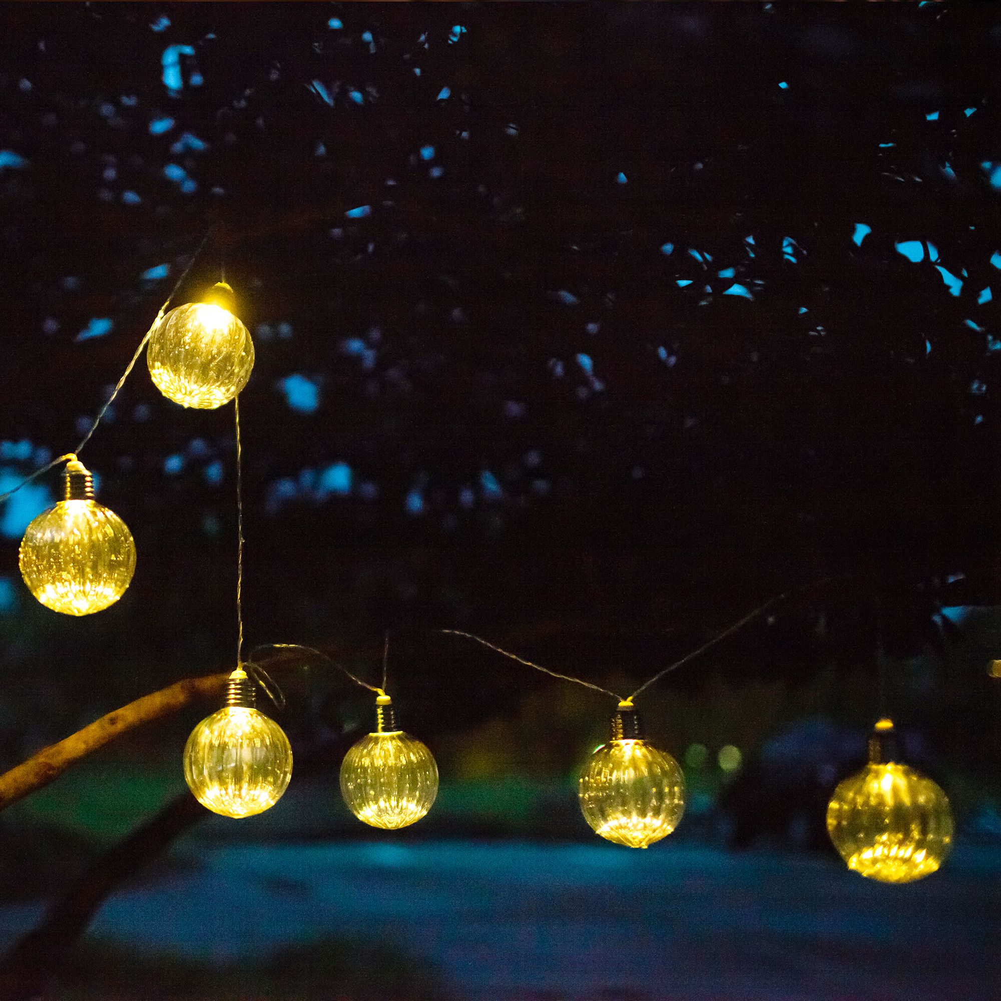 String lights online b&q