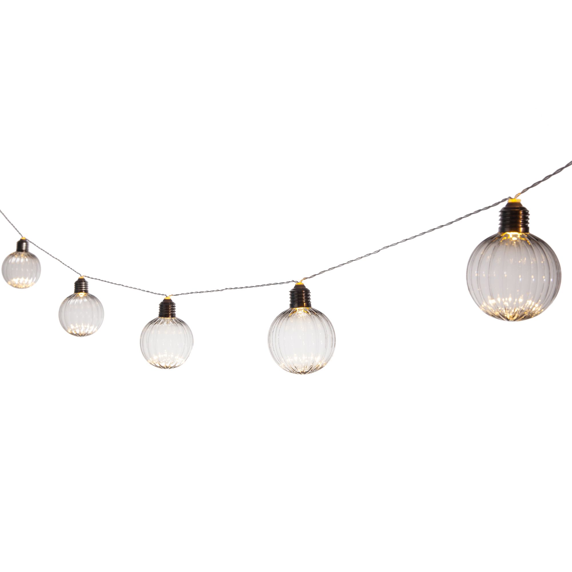 Hafren Ball Solar-powered Warm white 10 Integrated LED Outdoor String ...