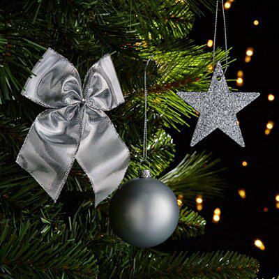 Hanging decoration set