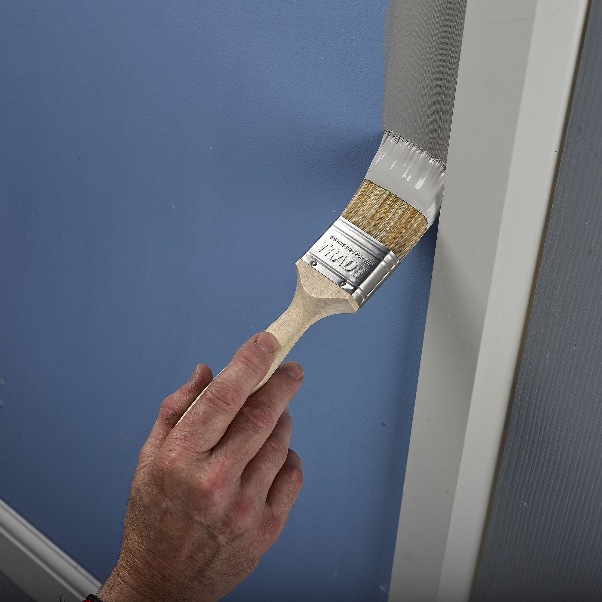 Harris Trade Emulsion & Gloss 1" Fine tip Comfort Interior Paint brush