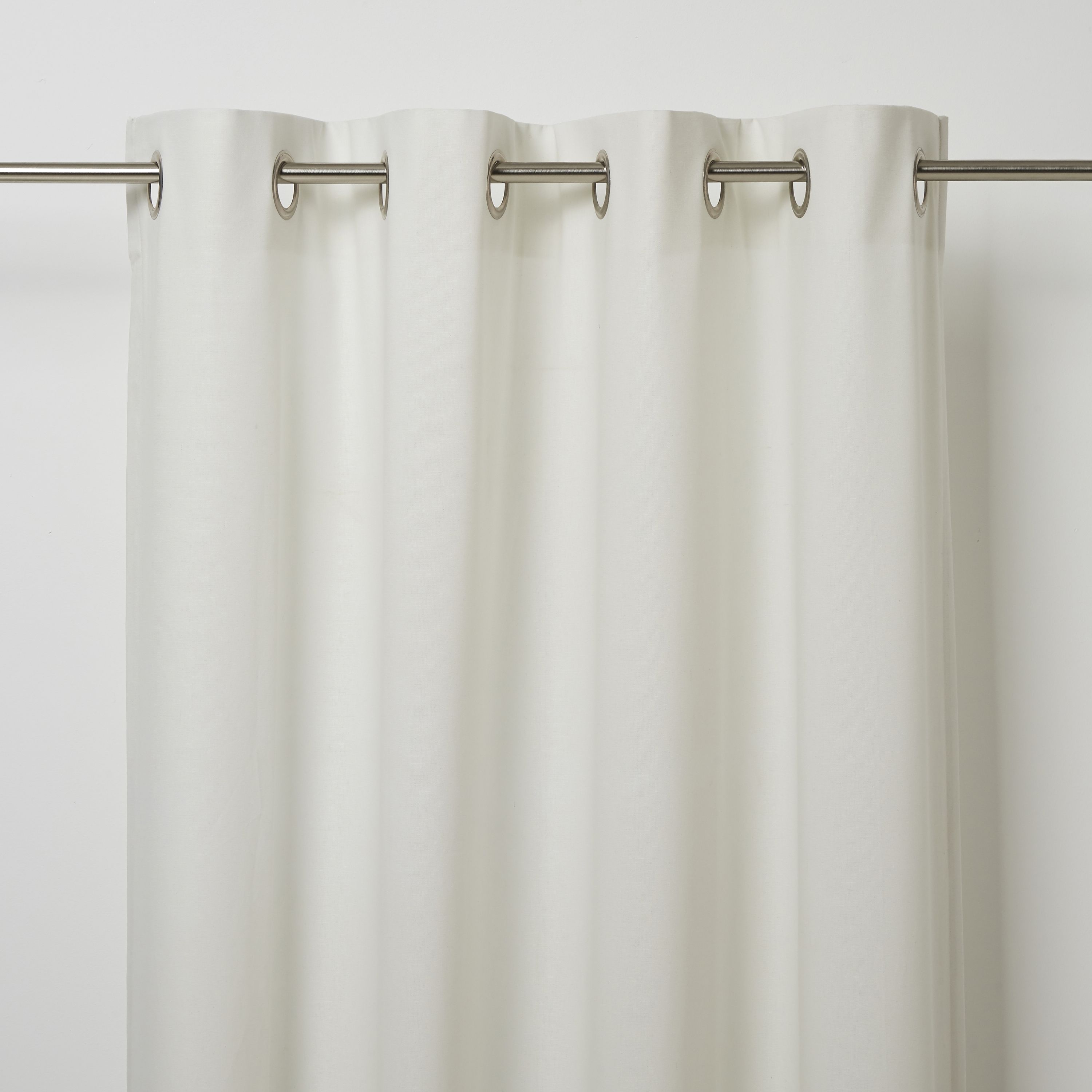 Hiva Ivory Plain Unlined Eyelet Curtain (W)167cm (L)228cm, Single | DIY ...