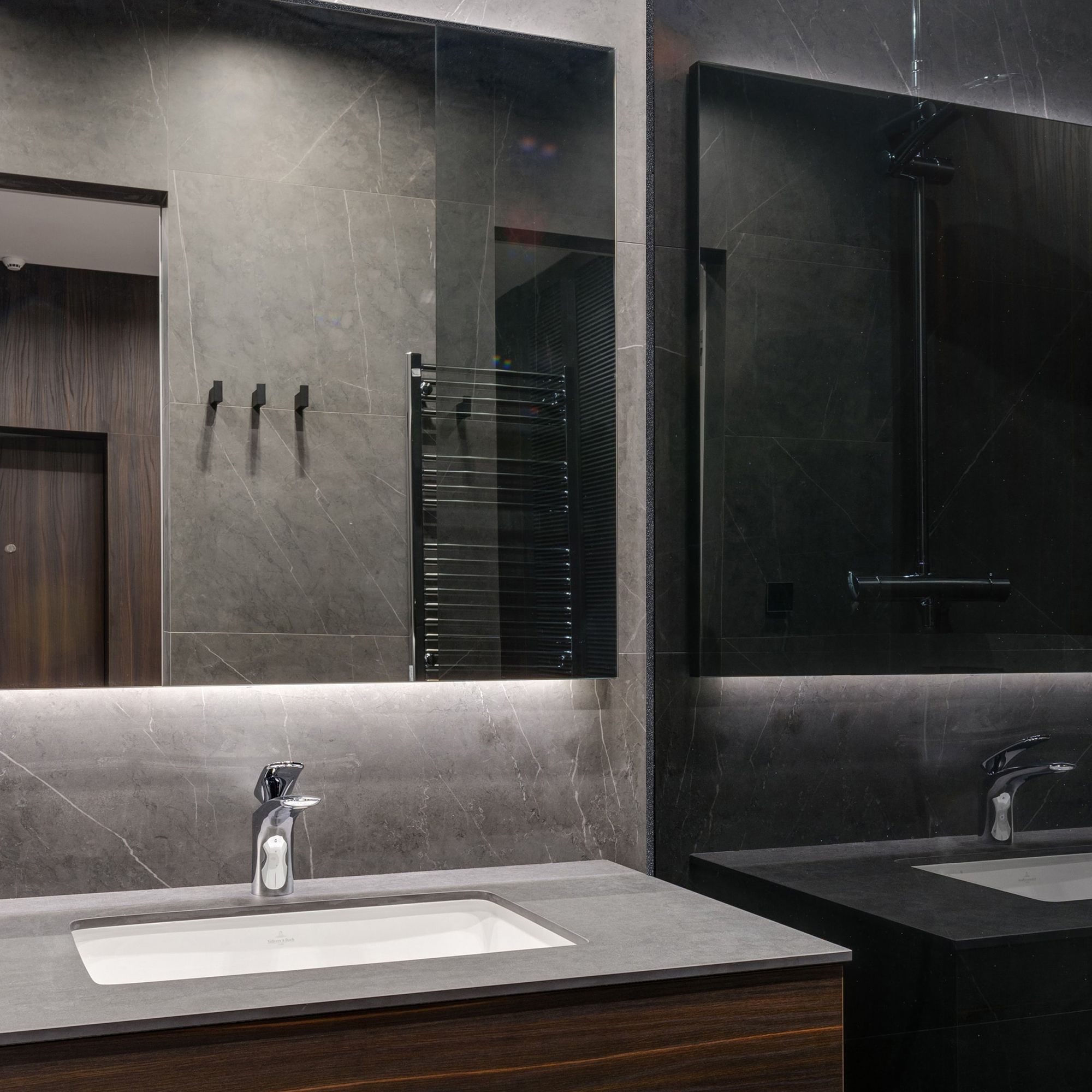 Homelux Polished Grey Glitter Silver effect 10mm Straight Aluminium Tile trim