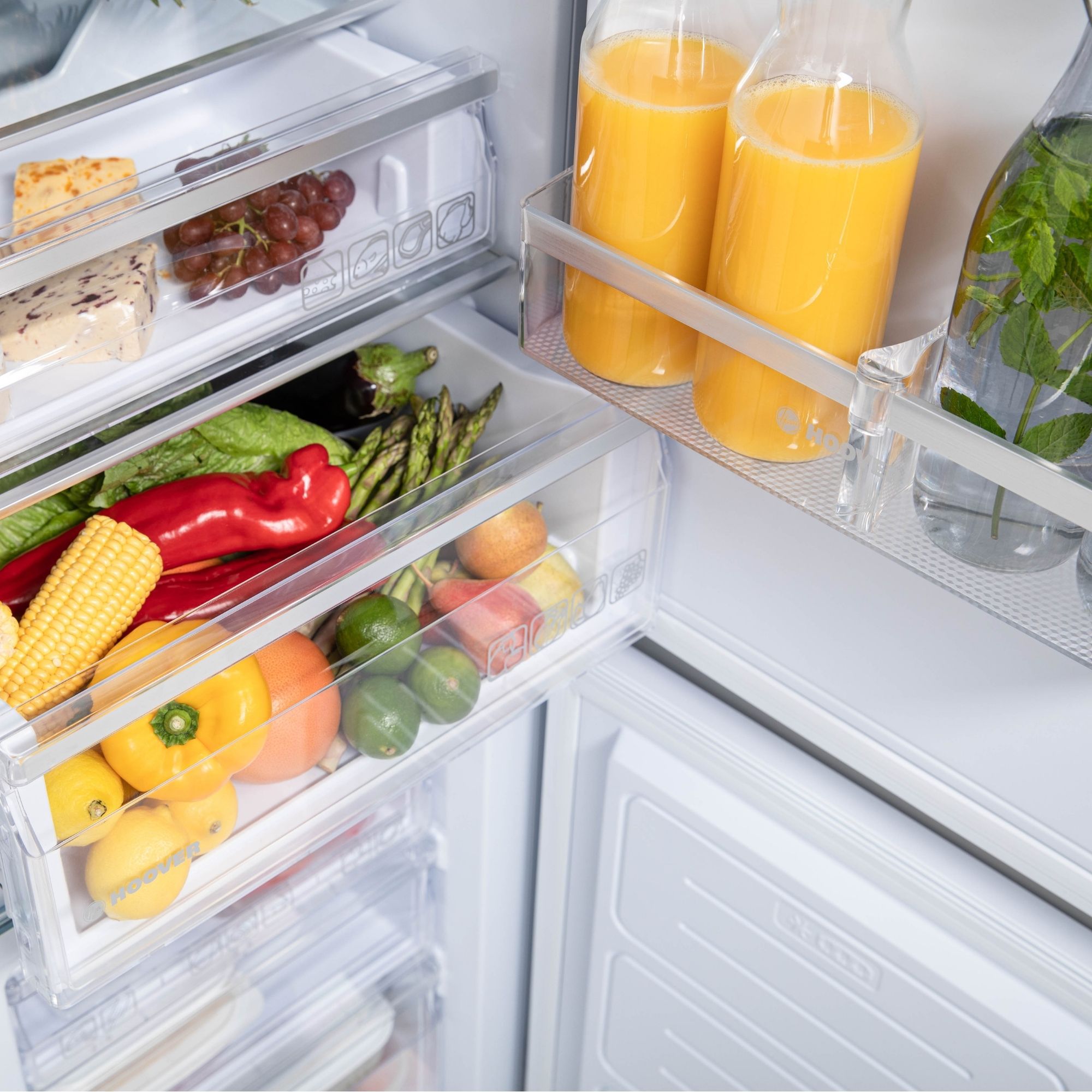 Hoover BHBF172NUK 70:30 Integrated Frost free Fridge freezer - White
