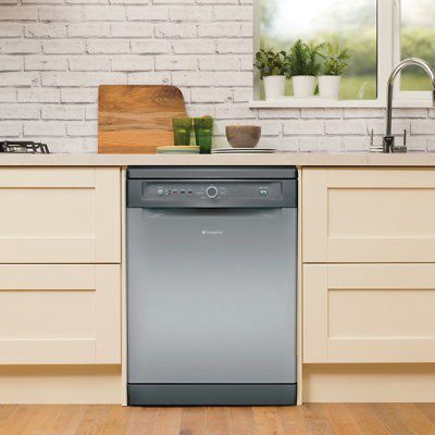 Hotpoint store grey dishwasher