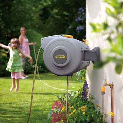 Automatic 1/2'' Rewind Wall Mounted Water Hose Reel 20M, Hand Tools, Safety Products, Generators, Locks & Accessories, Paints