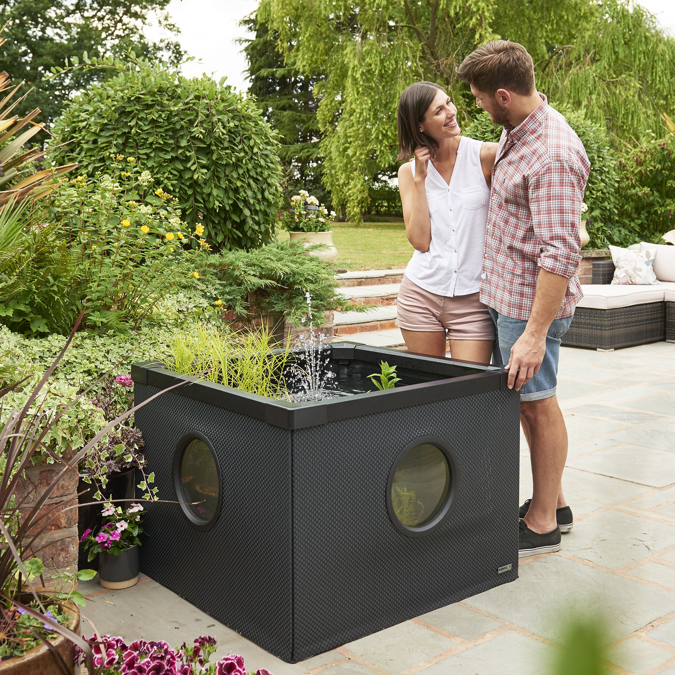 Hozelock Raised Water feature (H)70cm