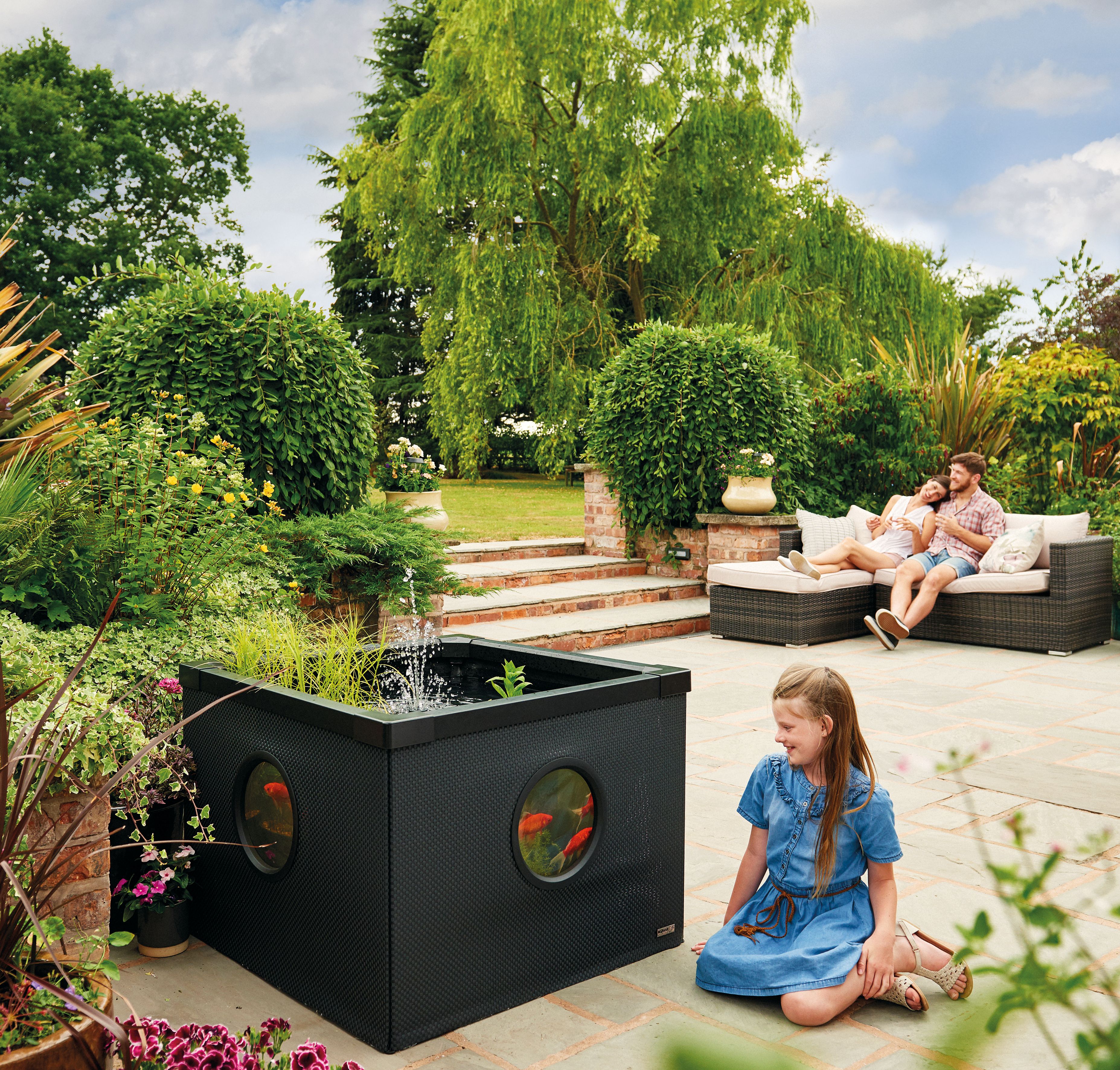 Hozelock Raised Water feature (H)70cm