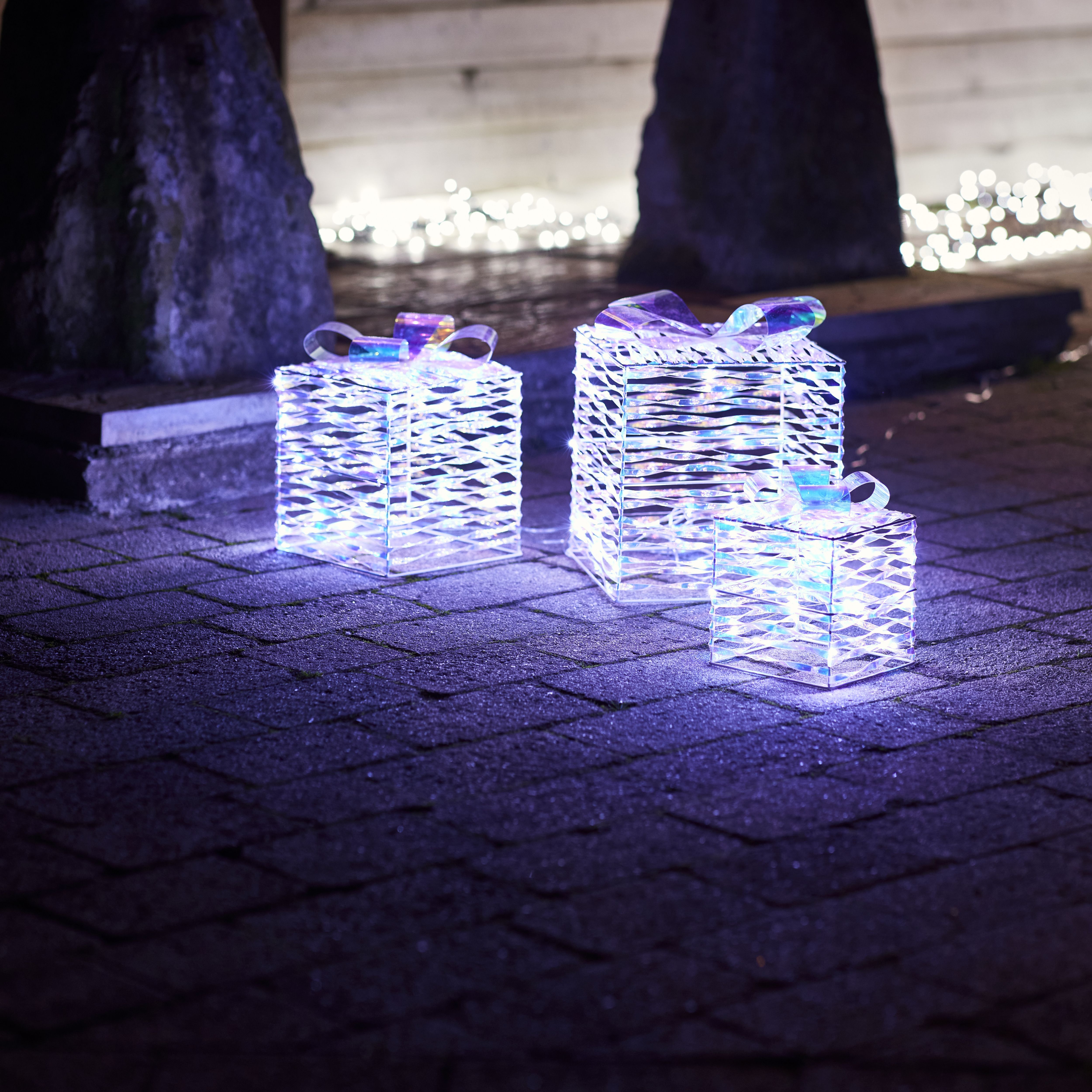 Ice white LED Parcel Freestanding Silhouette (H) 320mm, Set