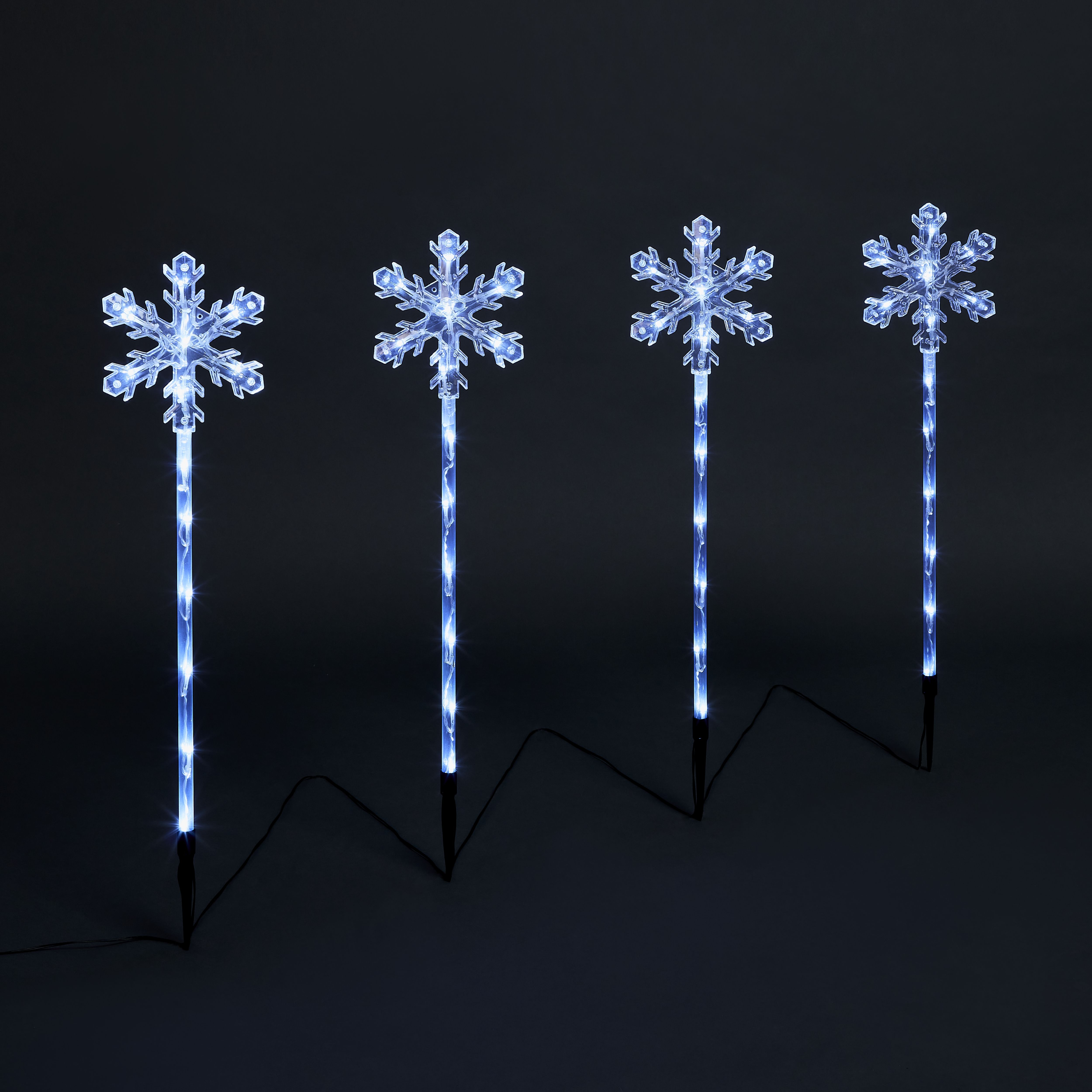 Ice white LED Snowflakes Silhouette (H) 700mm, Set of 4