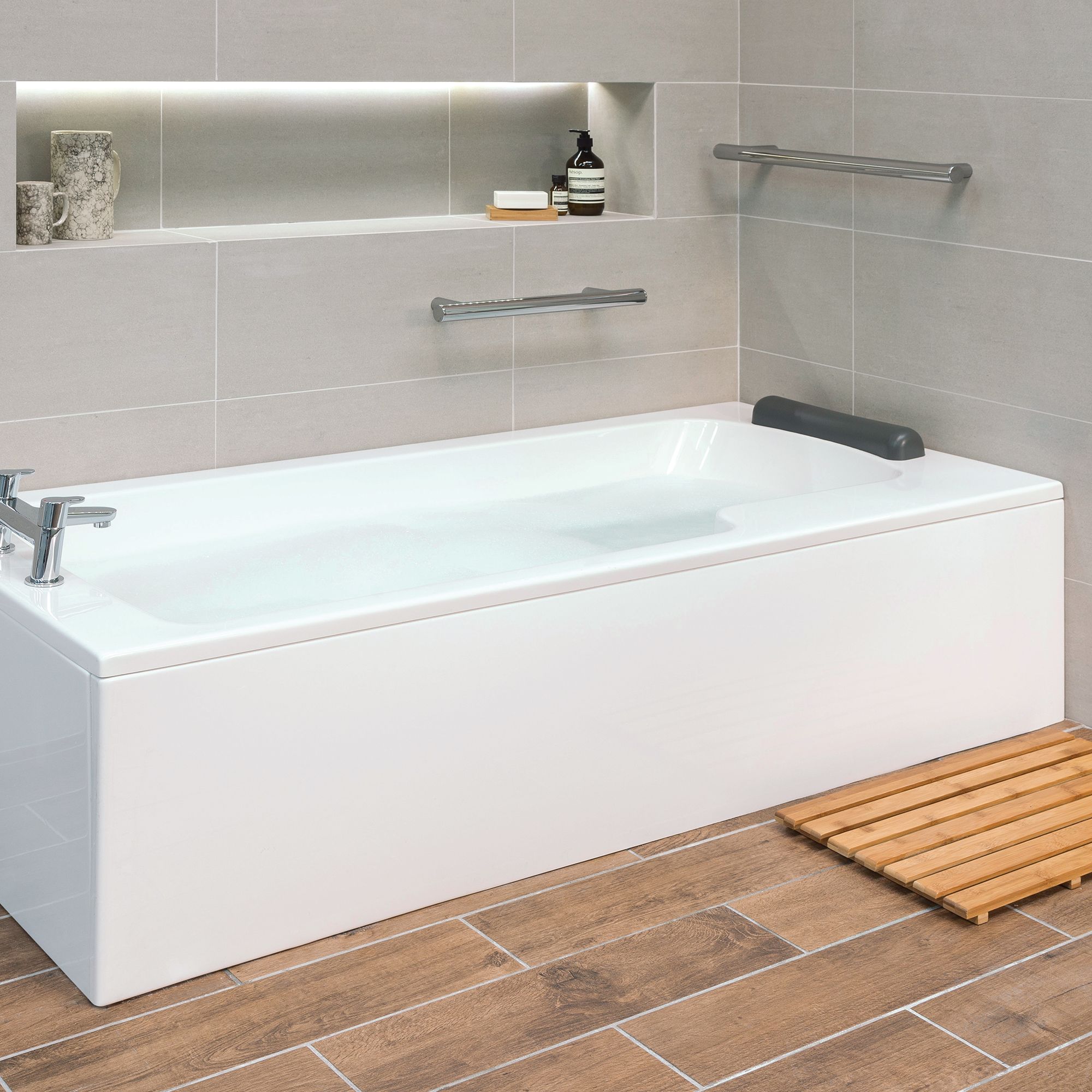 Ideal Standard Gloss White Easy access bath with 0 Tap holes (L)169.5cm (W)79.5cm