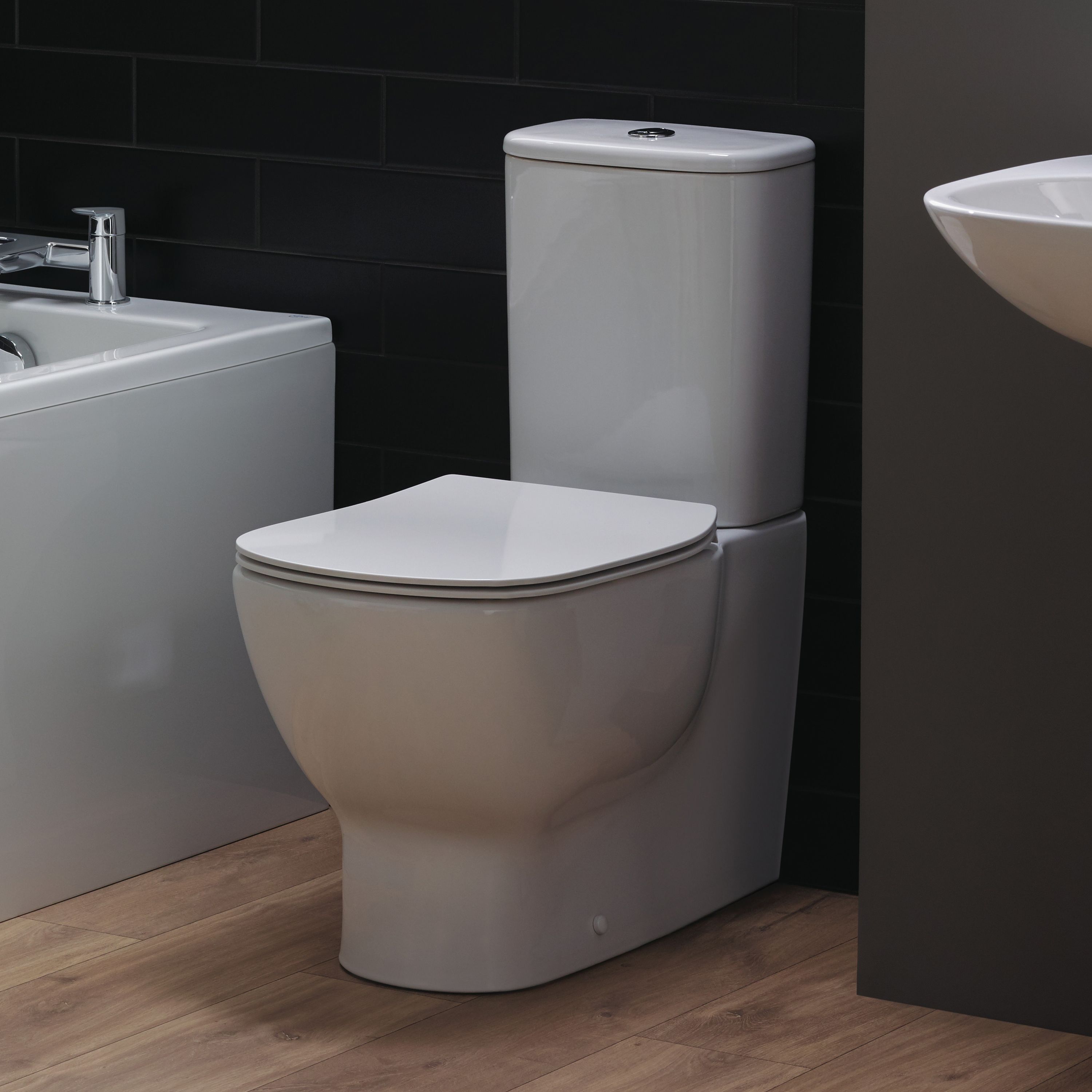 Ideal Standard Tesi White Rimless Slim Oval Back to wall Toilet set with Soft close seat & Close coupled cistern