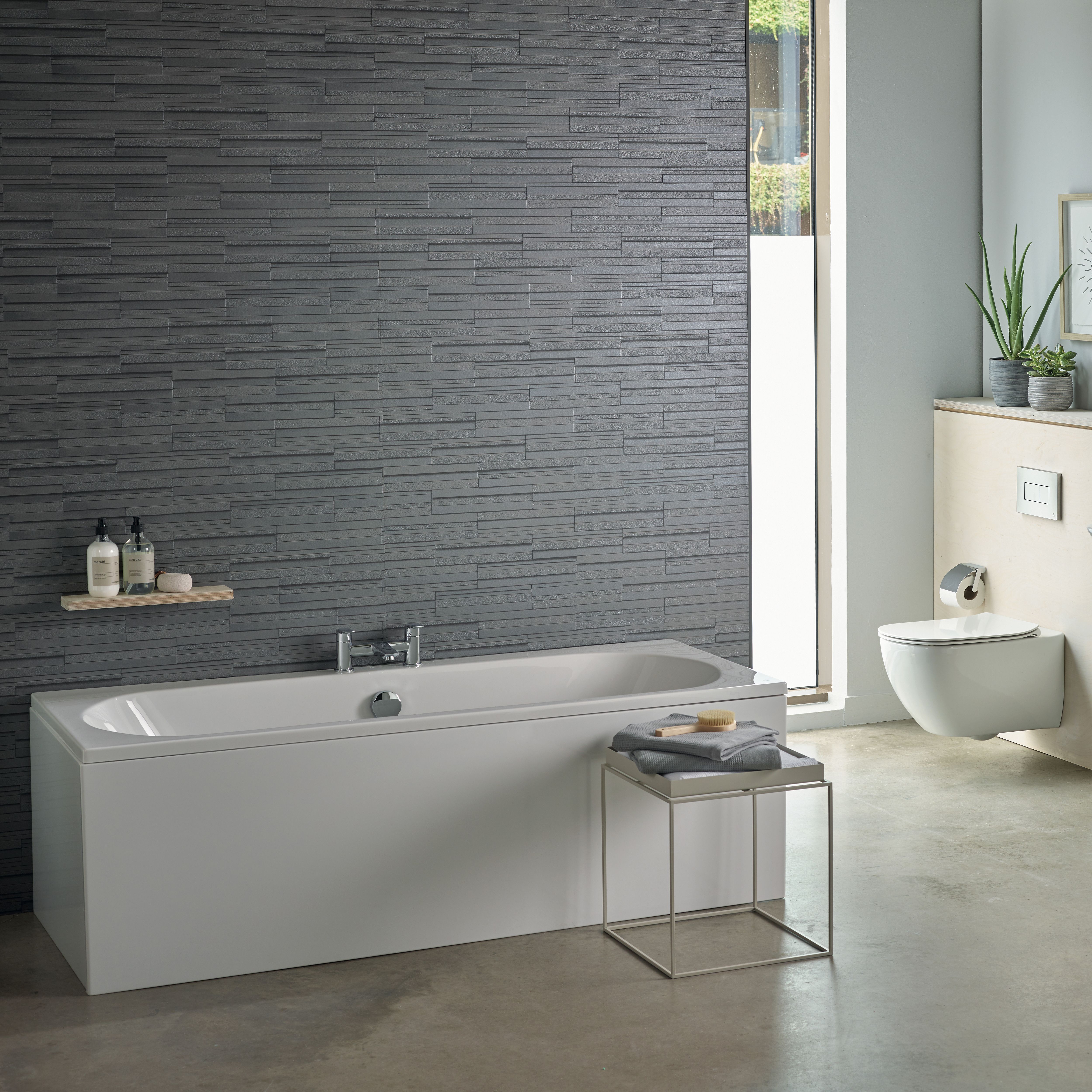 Ideal Standard Tesi White Square Bath Acrylic Rectangular Double ended Bath (L)1695mm (W)695mm - 4