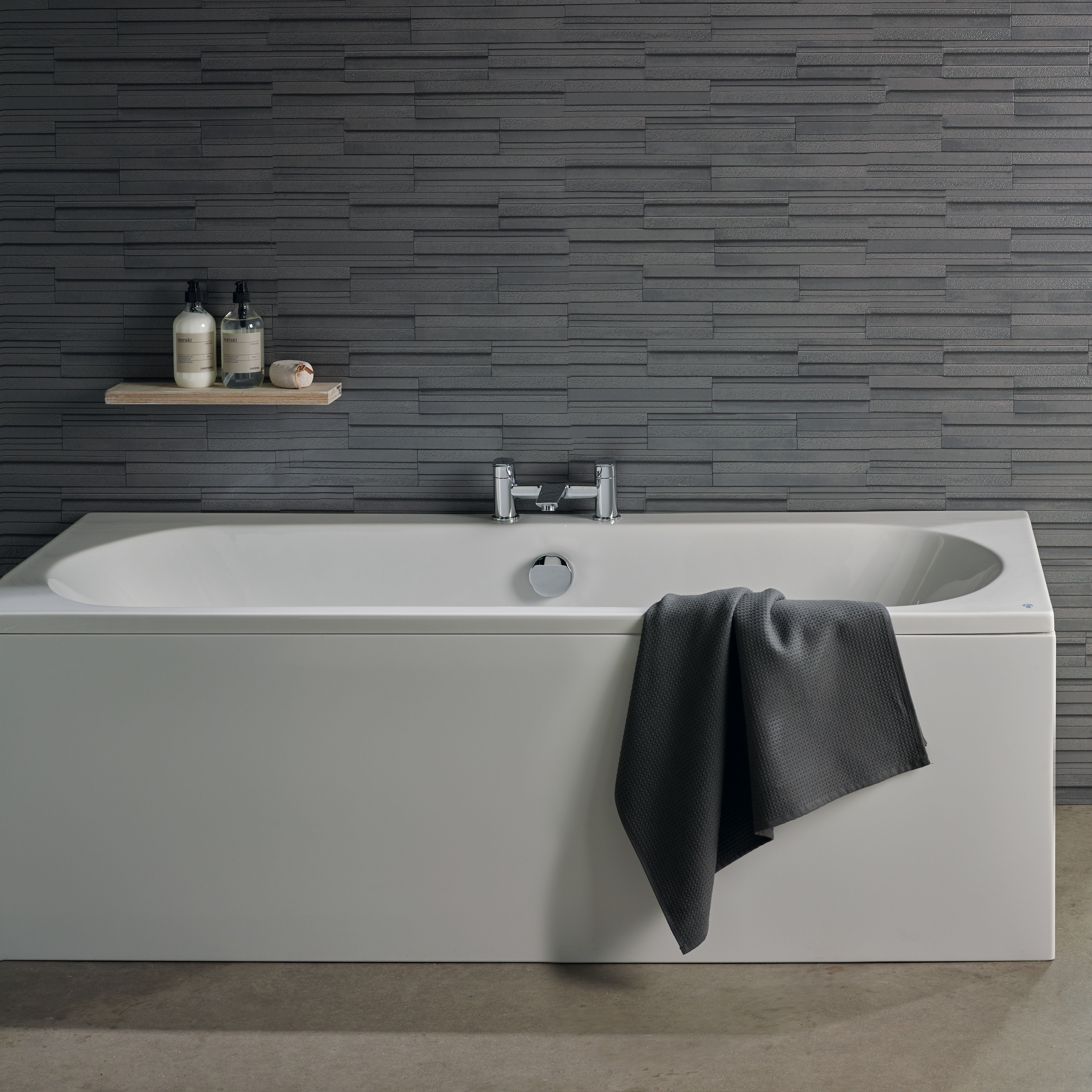 Ideal Standard Tesi White Square Bath Acrylic Rectangular Double ended Bath (L)1695mm (W)695mm - 5