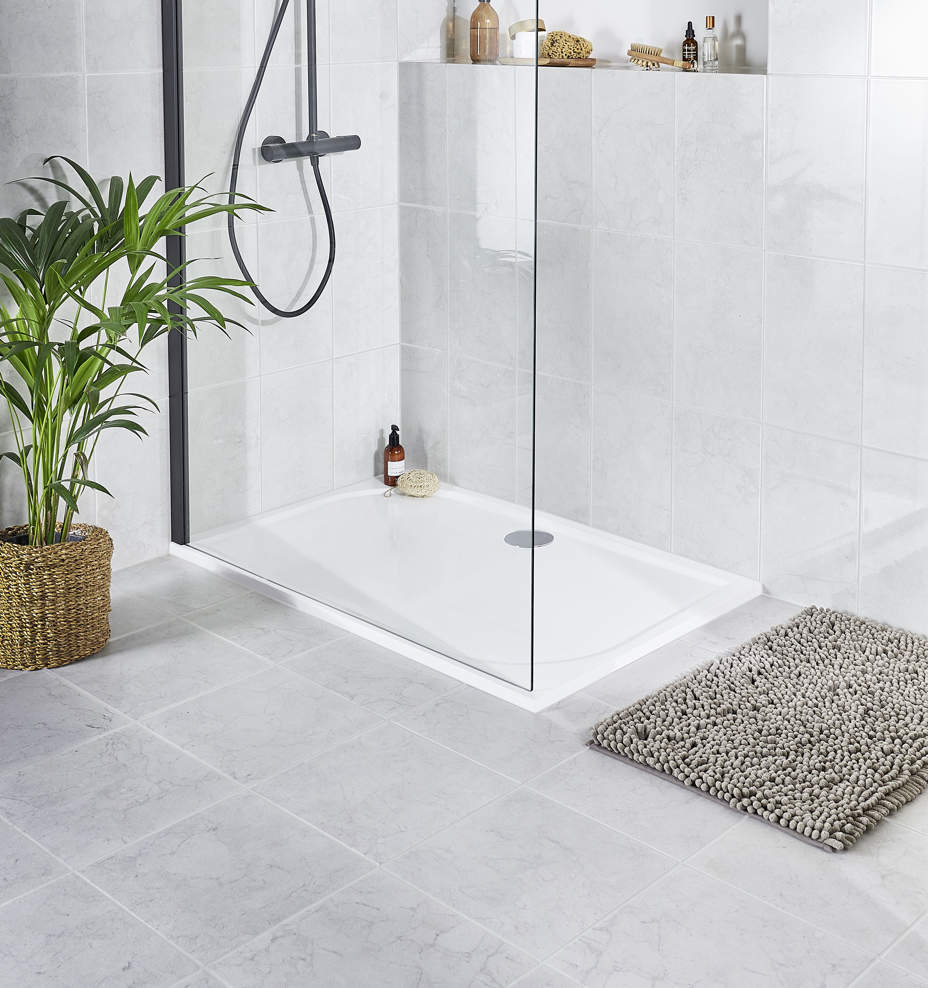 Ideal White Gloss Marble effect Ceramic Indoor Wall Tile, Pack of 15, (L)400mm (W)250mm