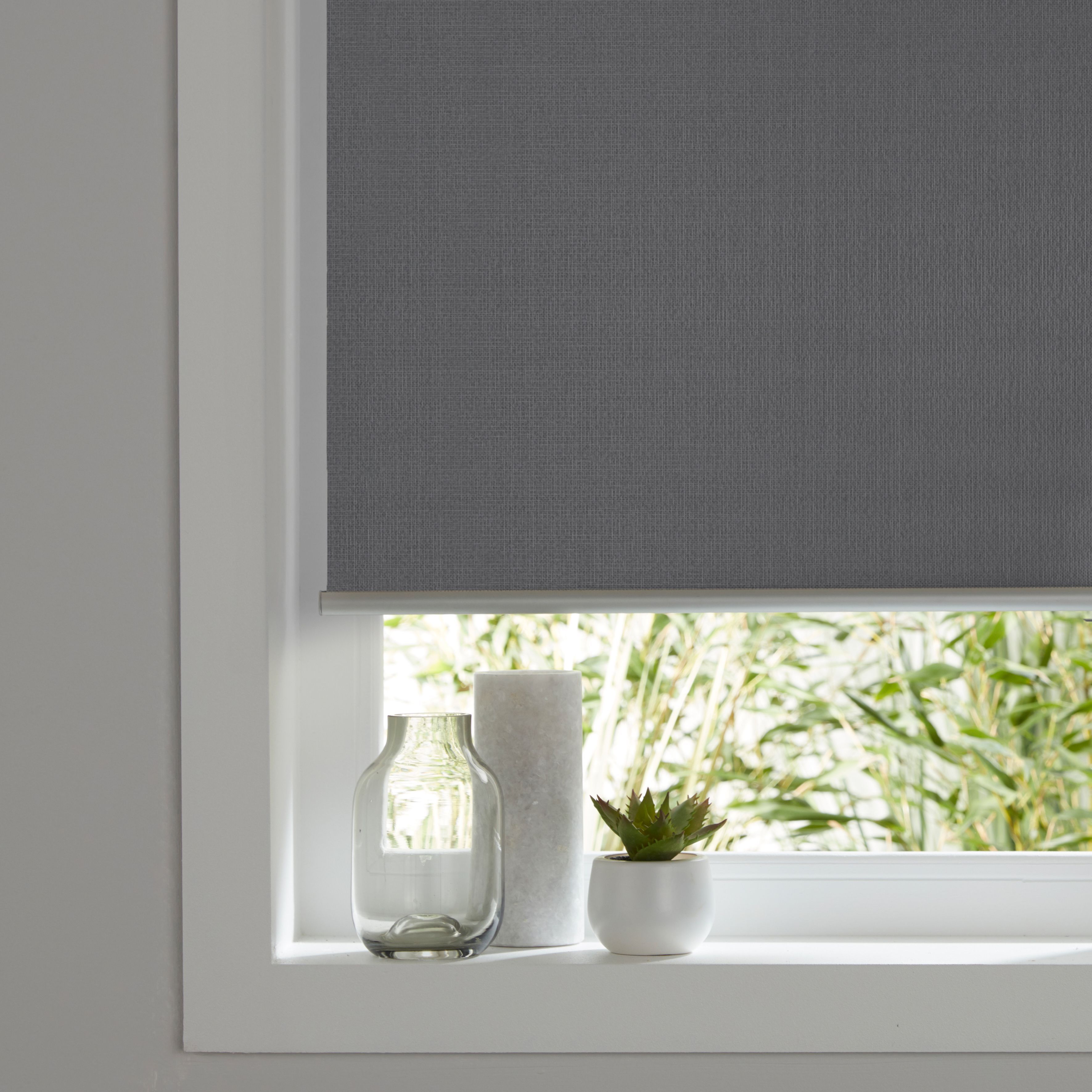 Ilas Corded Grey Plain Blackout Roller Blind W 160cm L 180cm Diy At B Q