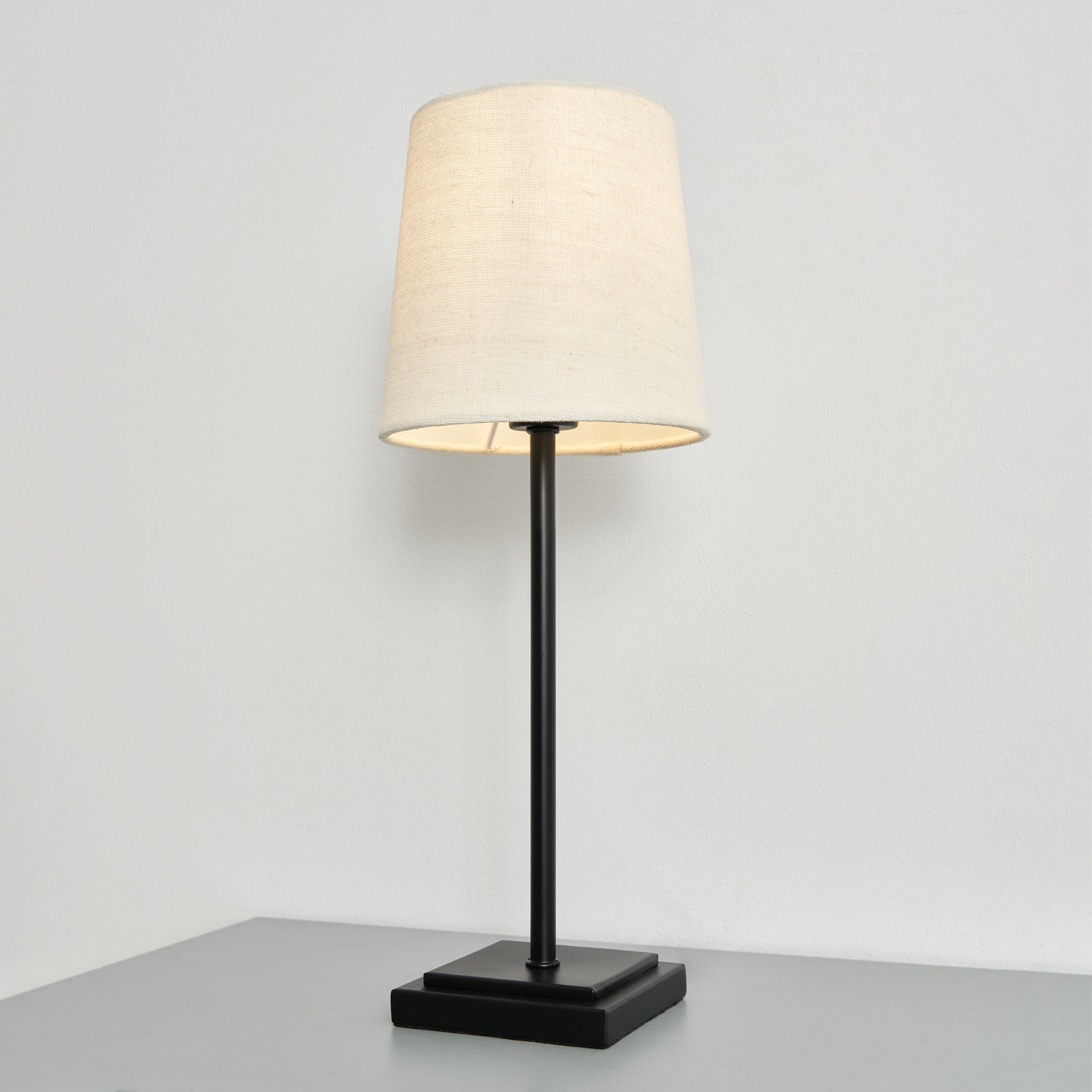 Inlight Almir Matt Black Table lamp