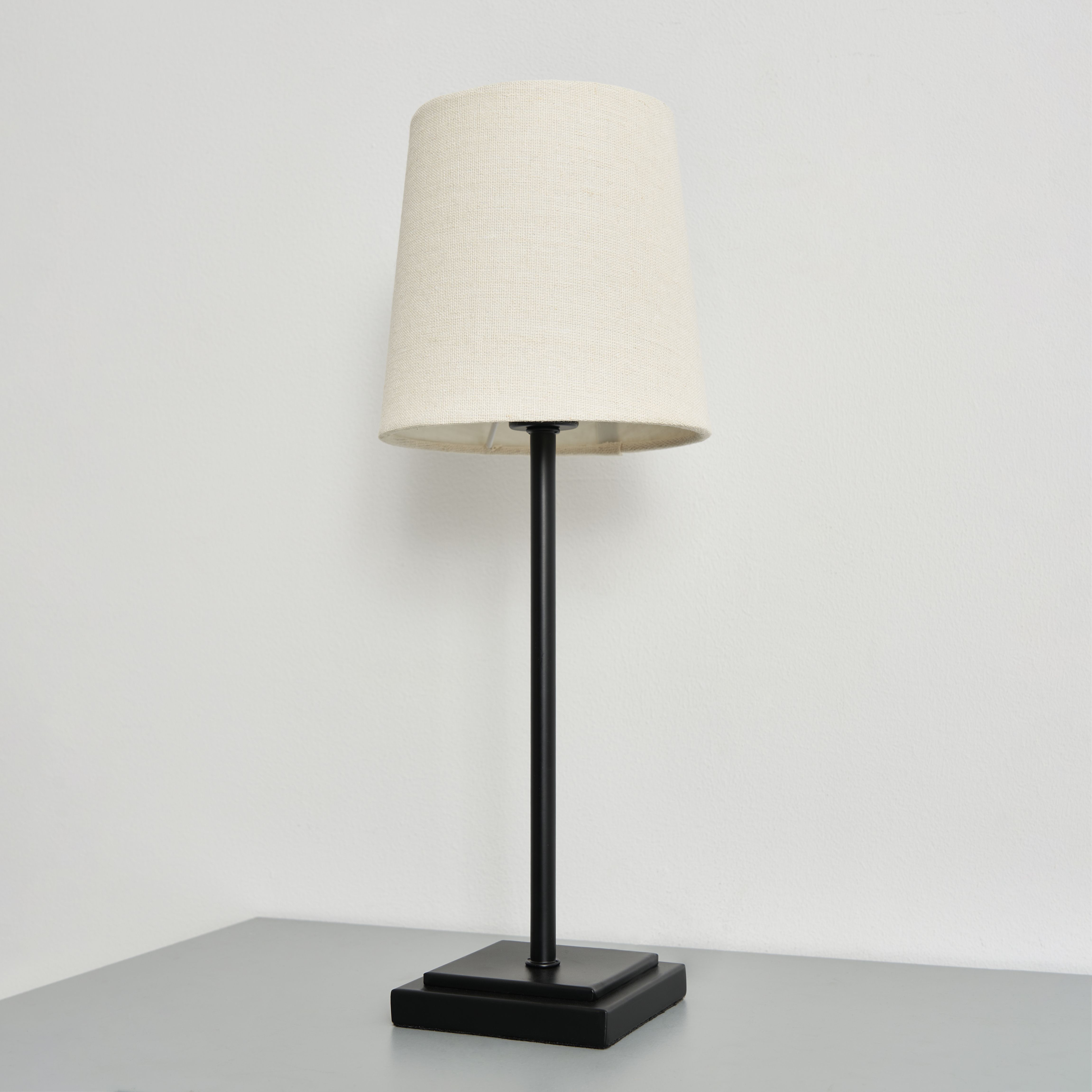 Inlight Almir Matt Black Table lamp