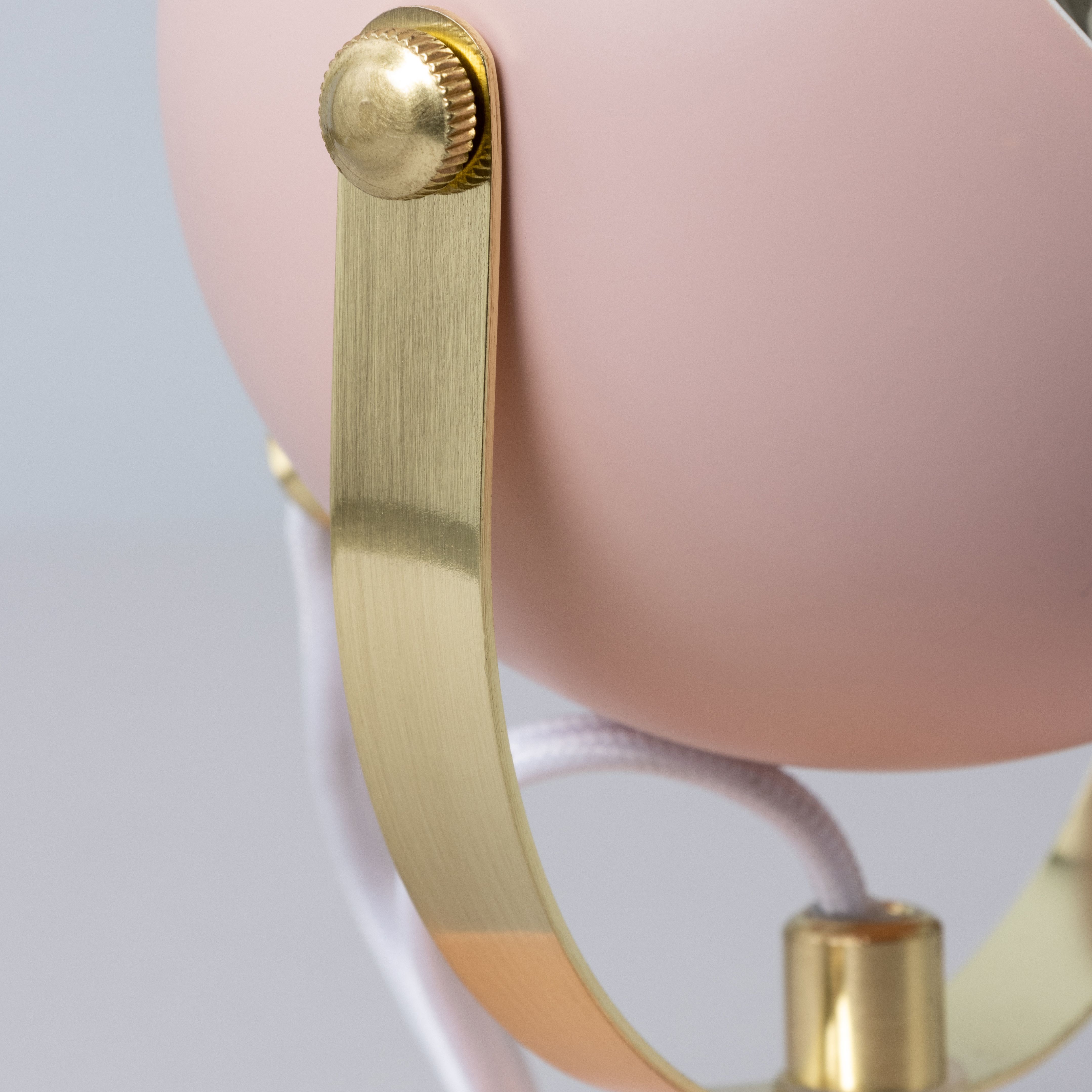 Inlight Azure Retro Matt Pink Round Table lamp