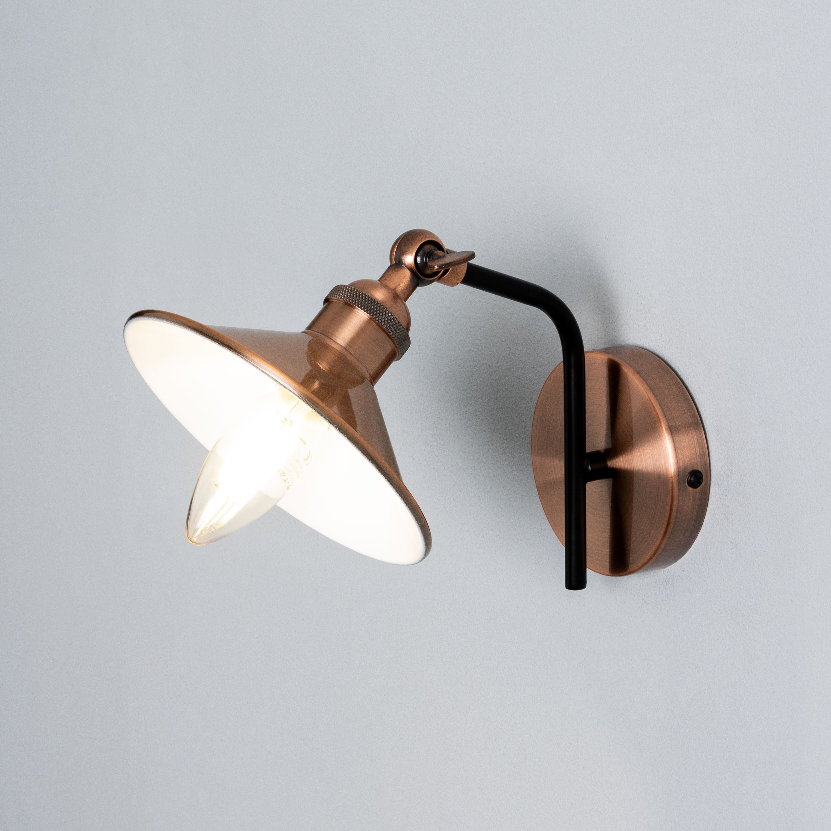 Inlight Bureau Satin Copper Antique copper effect Wired LED Wall light ...
