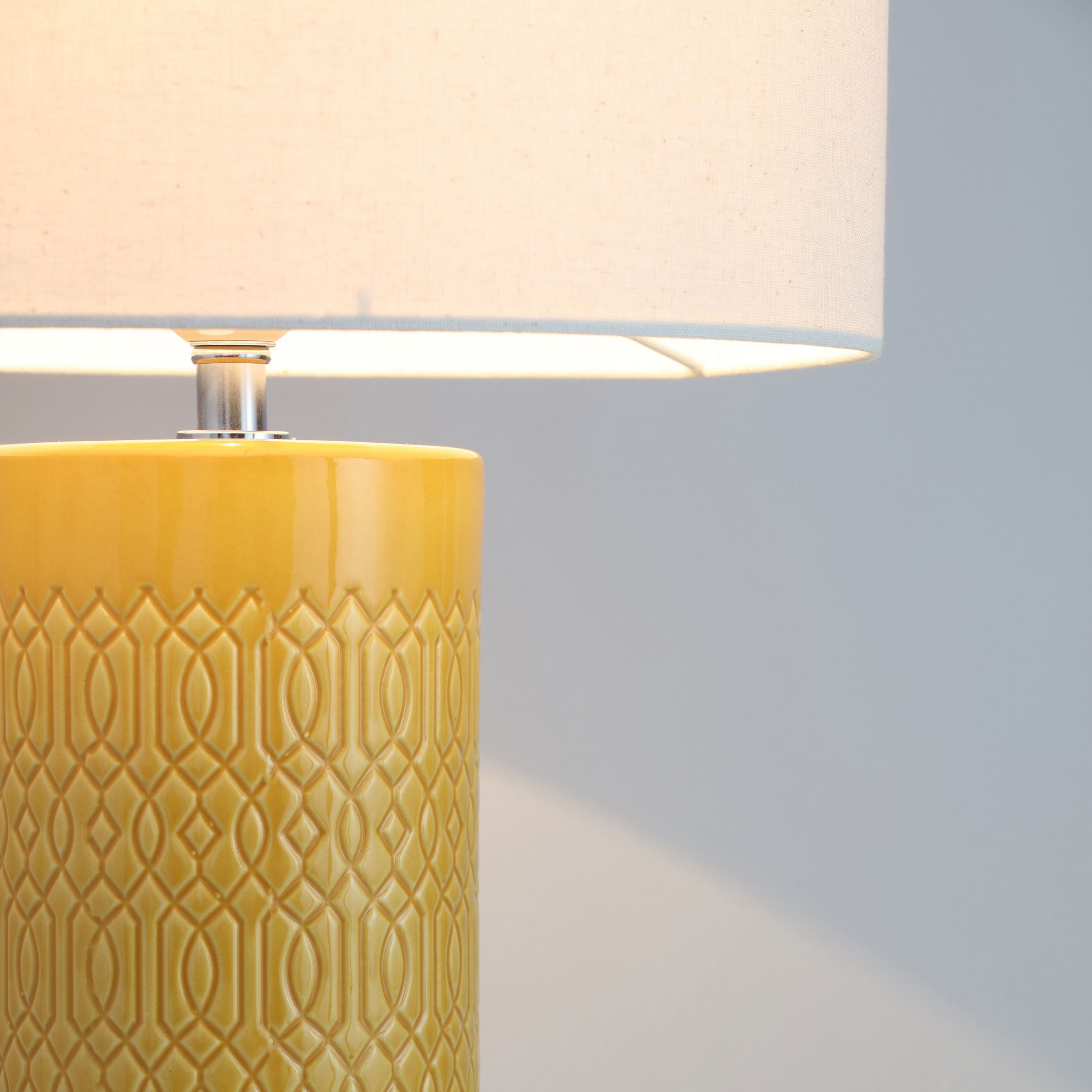 Inlight Dactyl Embossed ceramic Cylinder Ochre Table light