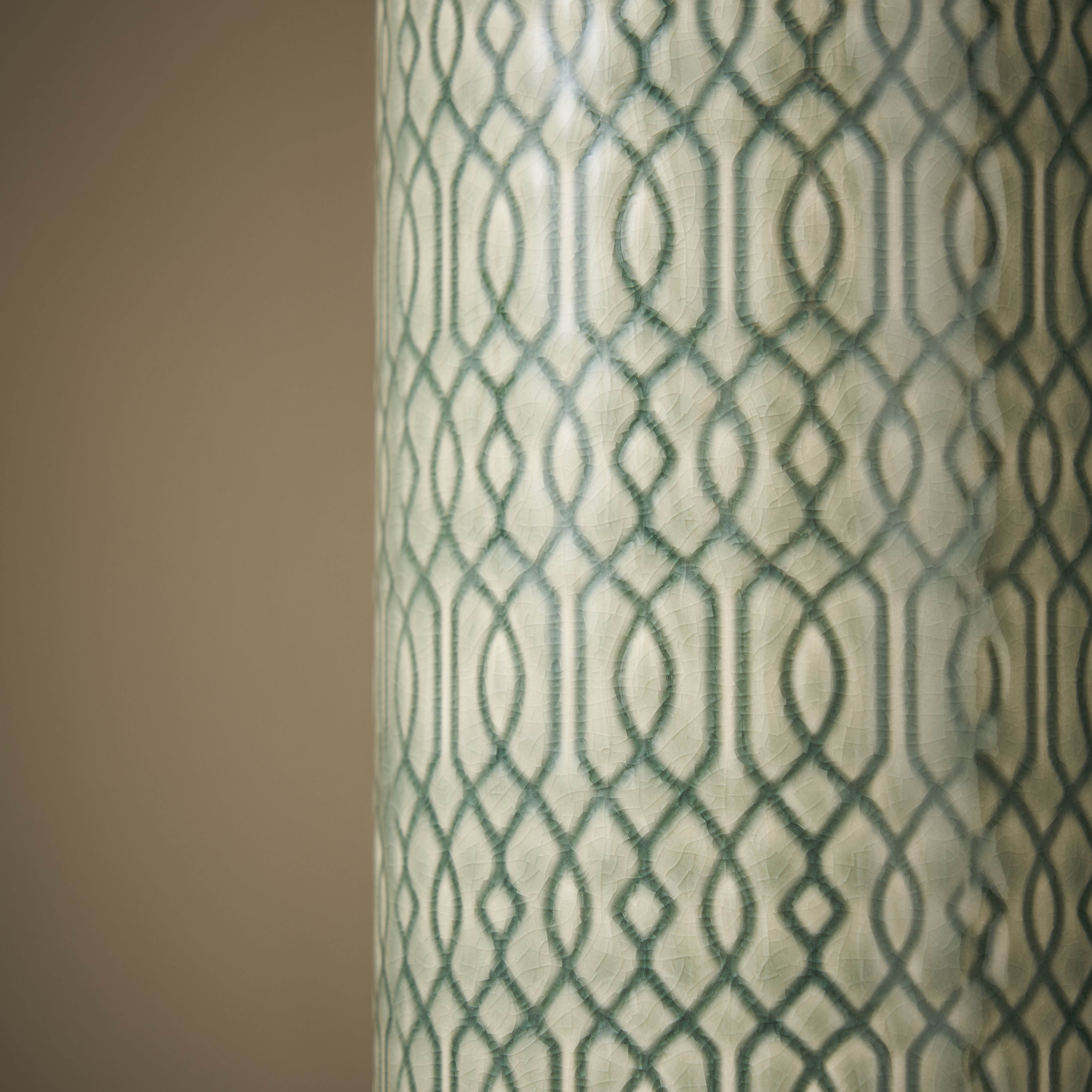 Inlight Dactyl Embossed Cylinder Matt Grey Table light