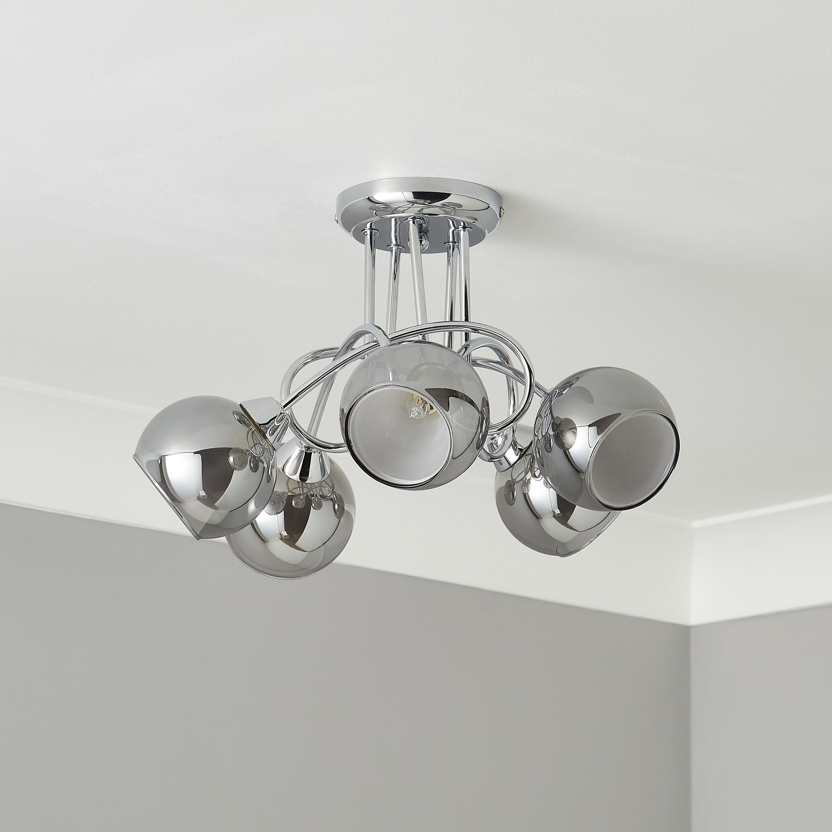 Chrome light 2024 fittings b&q